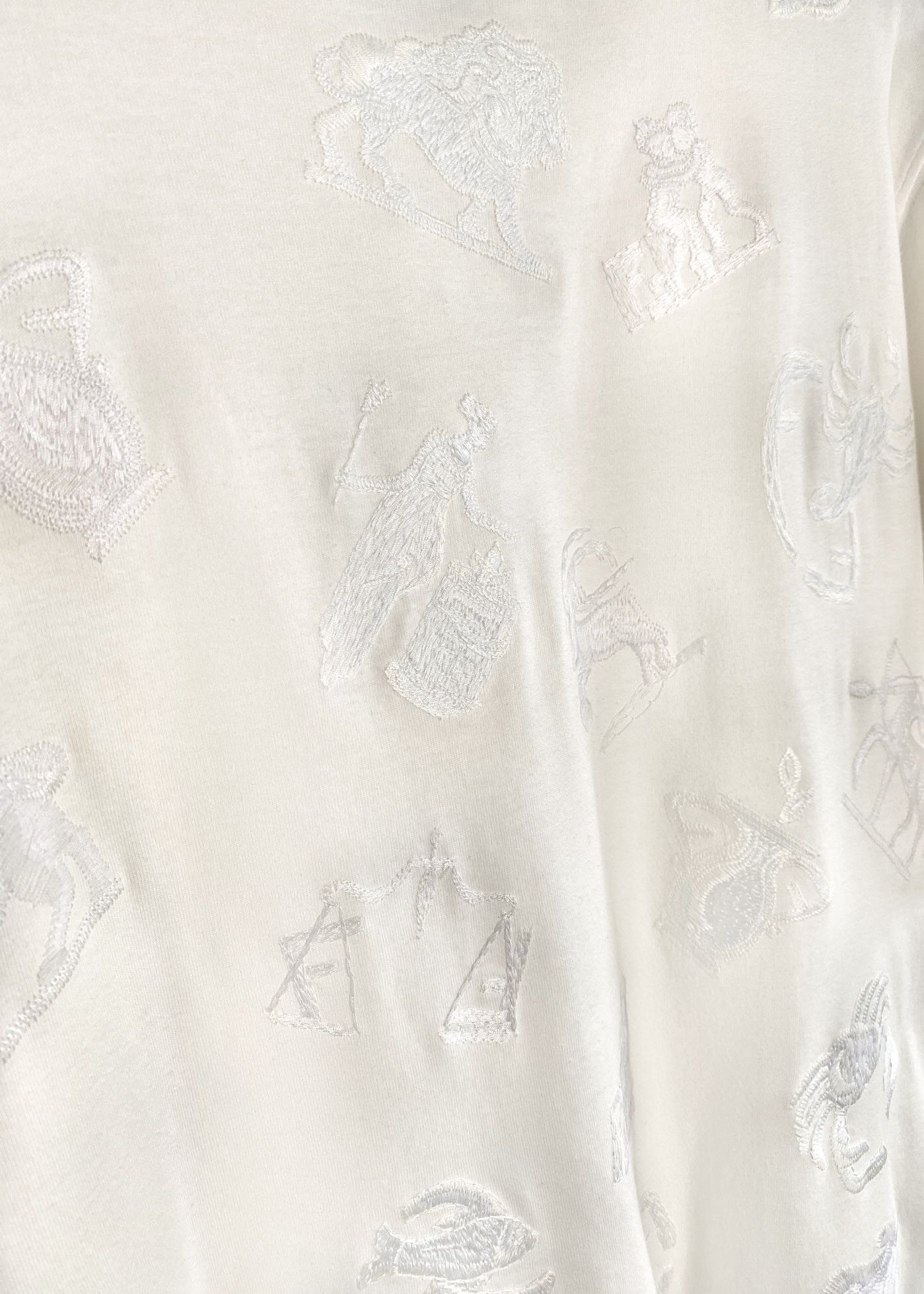 Fendi Fendi White Zodiac Signs Astrology Embroideries T-shirt Size US M / EU 48-50 / 2 - 4 Thumbnail