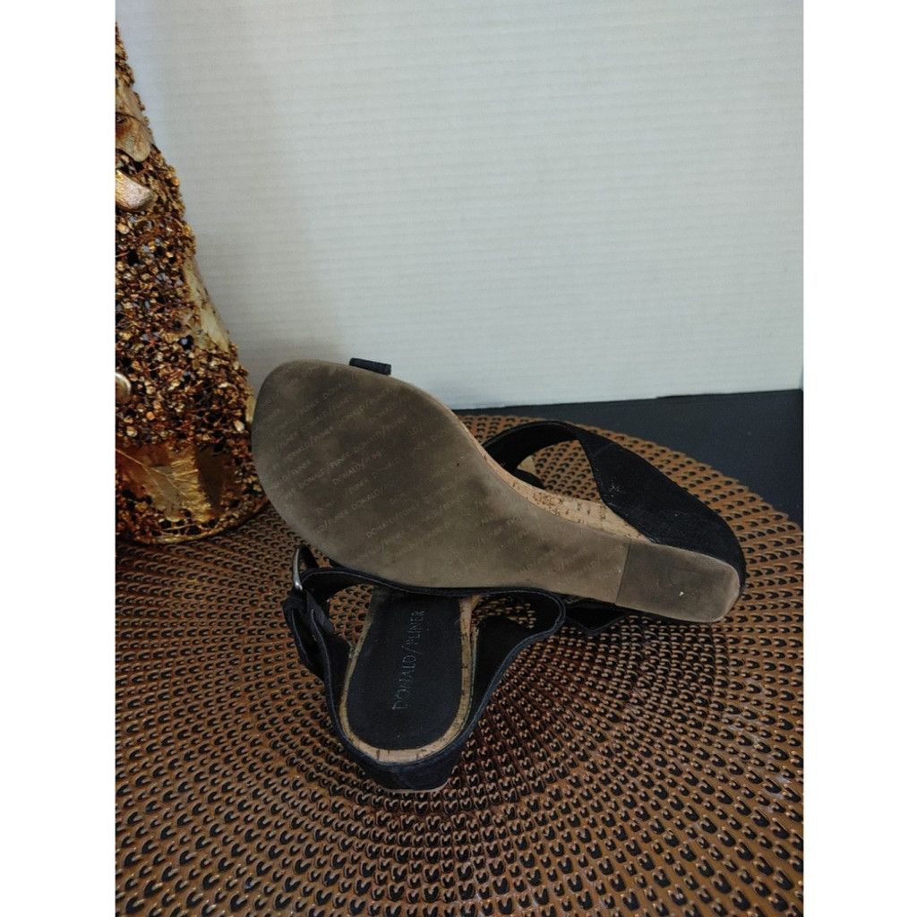 Donald Pliner Donald J. Pliner Donni Dylan Size 6.5M Sandals Size US 6.5 / IT 36.5 - 7 Thumbnail