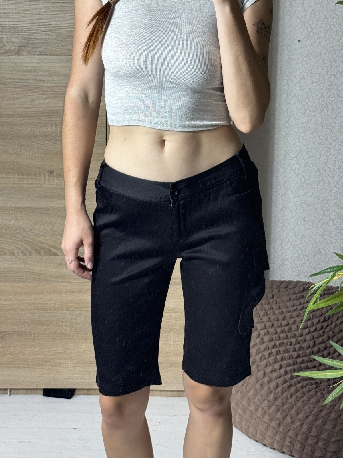 Alexander McQueen VINTAGE ALEXANDER MCQUEEN BASIC SHORTS Size 28" / US 6 / IT 42 - 9 Thumbnail