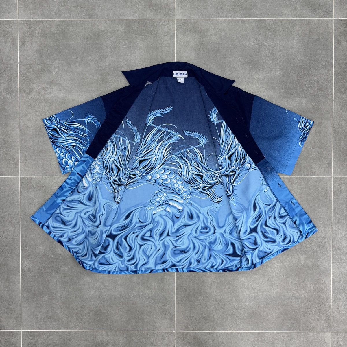 Japanese Brand × Vintage Euro Moda Dragons Aloha Hawaiian Silk Button Shirt Size L Size US L / EU 52-54 / 3 - 10 Thumbnail