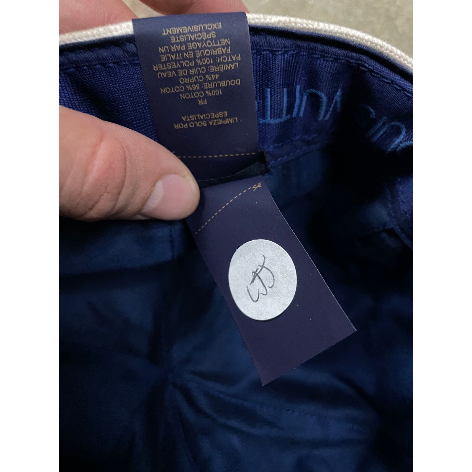 Louis Vuitton LV Rainbow Cap White Blue Used OS Size ONE SIZE - 6 Thumbnail