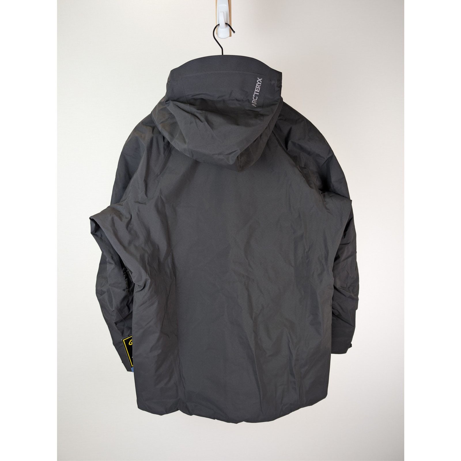 Arc'teryx o1rshd1 Sabre Insulated Jacket in Black Size US L / EU 52-54 / 3 - 13 Thumbnail