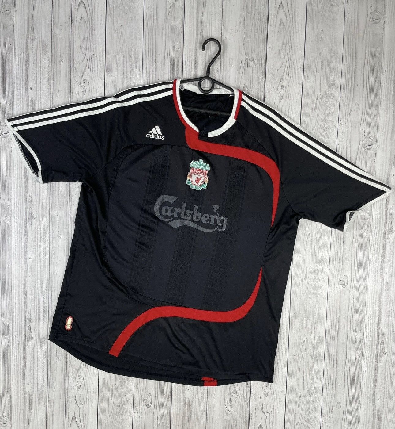 Adidas Vintage adidas Liverpool black rare jersey size XL Size US XL / EU 56 / 4 - 1 Thumbnail
