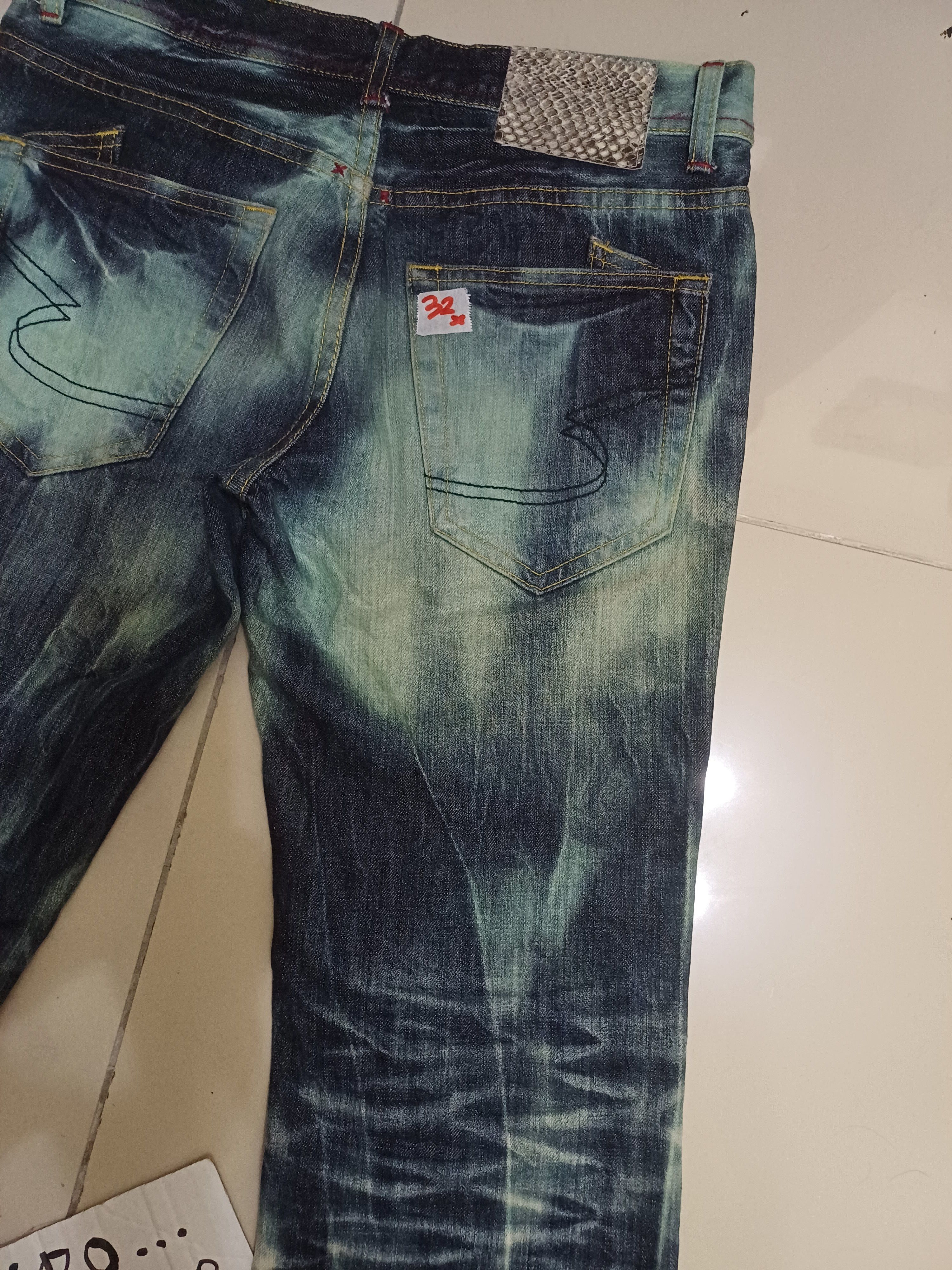 semanticdesign Crazy flared jeans, semantic design ..snake leather Size US 32 / EU 48 - 13 Thumbnail