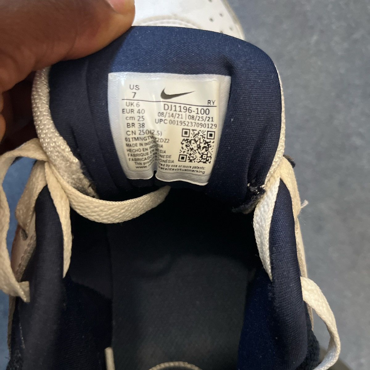 Nike Nike trainers Size US 7 / EU 40 - 1 Thumbnail