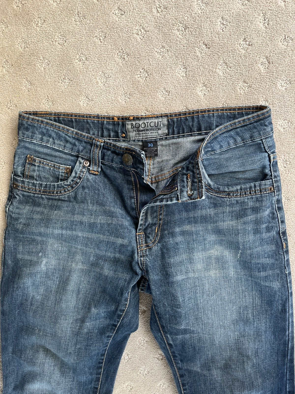 Urban Heritage × Vintage Urban Heritage Flared Vintage Jeans Size US 30 / EU 46 - 2 Thumbnail