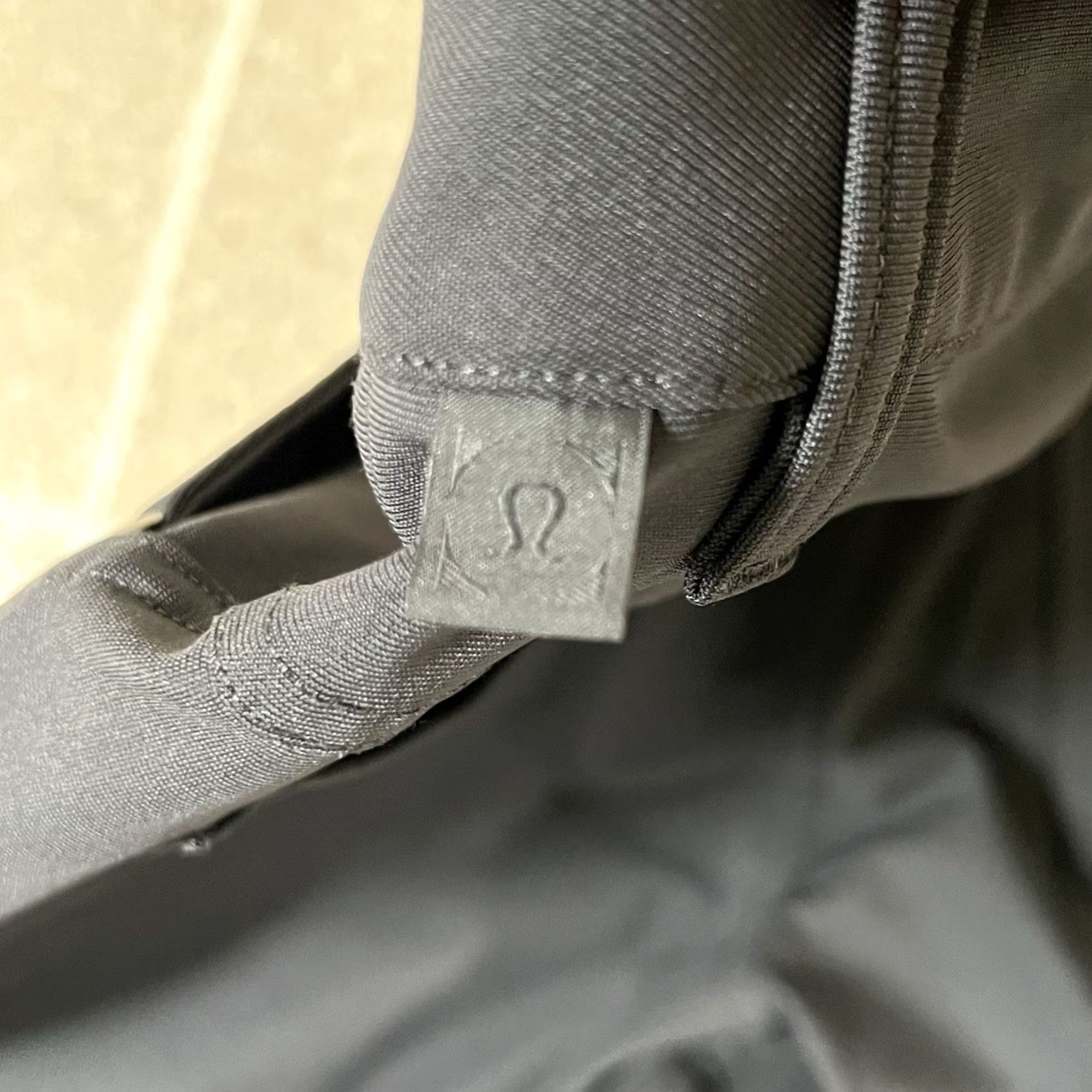 Lululemon Lululemon Men’s ABC Pants Slim Chino Stretch 28x30 Gray 5 Pocket Pants Men/Regular Size 28 Inseam 30 Size US 28 / EU 44 - 5 Thumbnail