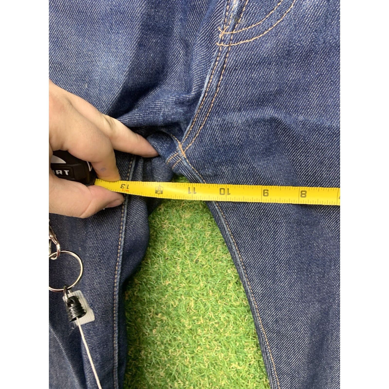 Levi's VINTAGE Levi's 501 Jeans Mens 29x31 Selvedge Denim Dark Wash Made & Crafted 80s Theme Slim Straight Size US 29 - 7 Thumbnail