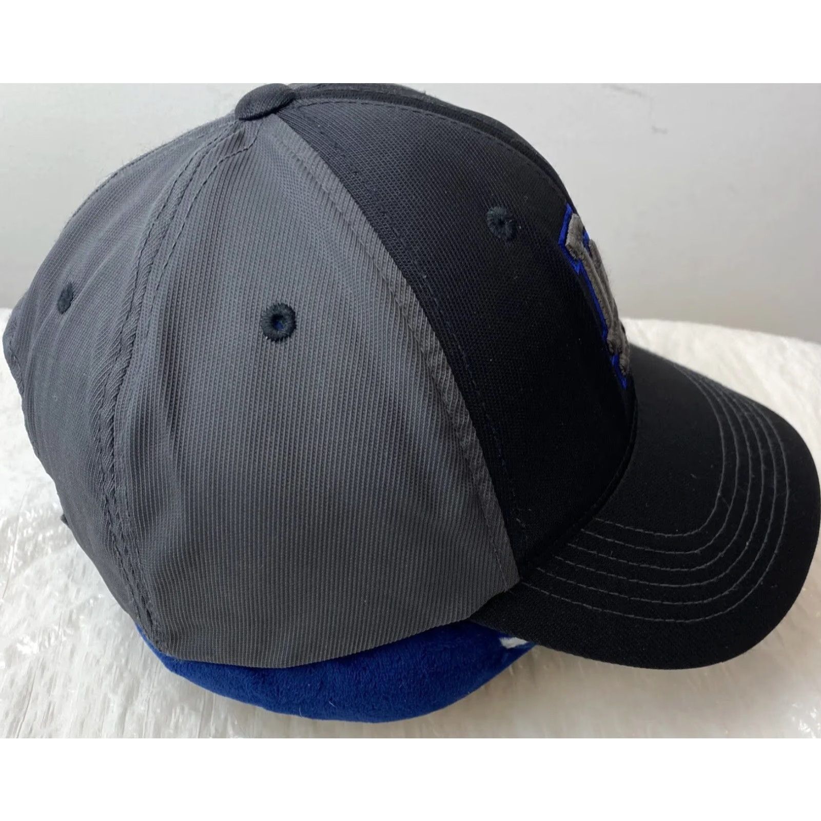 MLB VINTAGE Fan Favorite MLB Dodgers Hat Cap Gray Black Adjustable Baseball Cap Unisex Adults Adult One Size Adjustable Dodgers Logo 90s Theme Mens Womens Size ONE SIZE - 2 Thumbnail