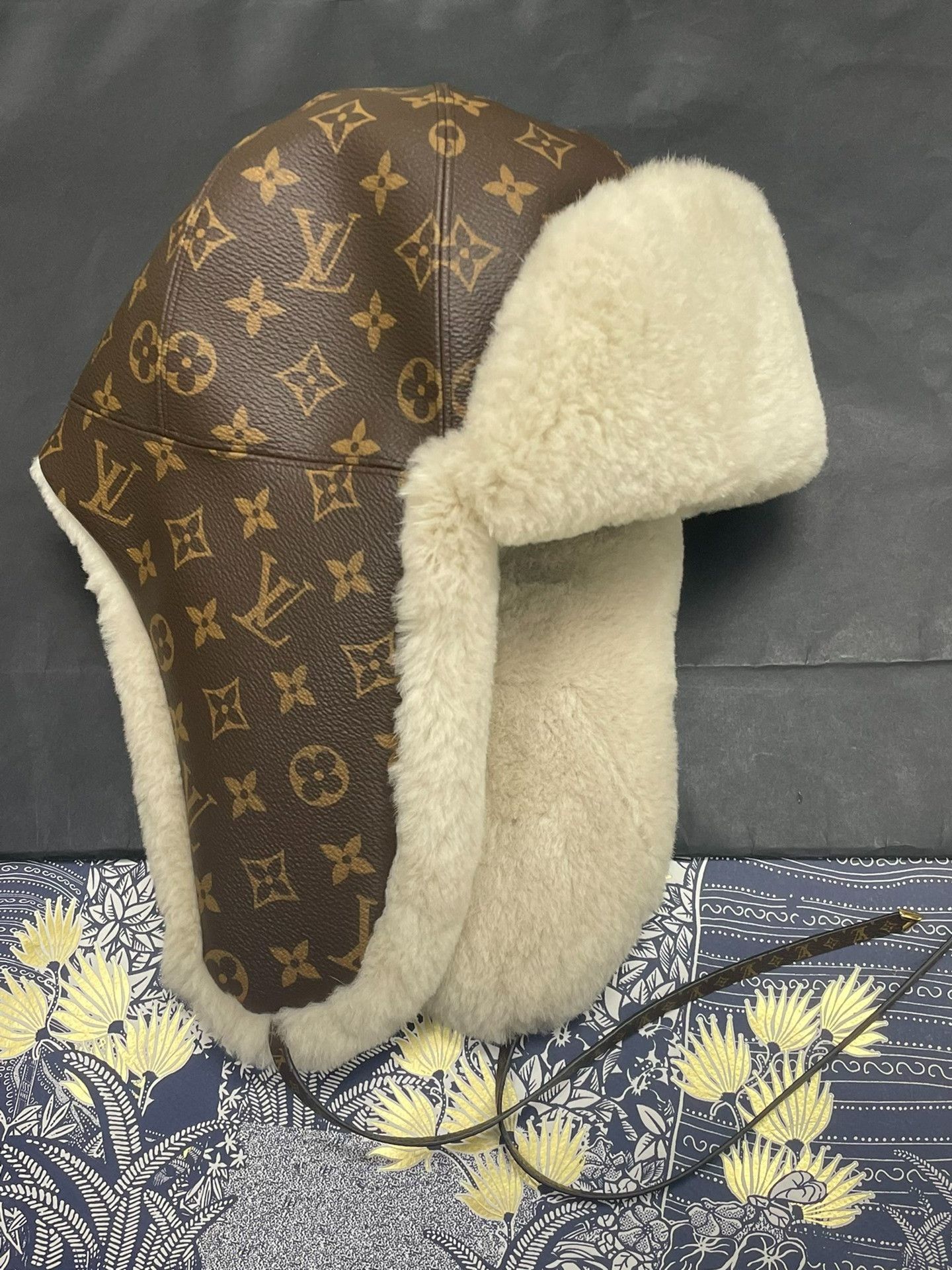 Louis Vuitton Louis Vuitton Monogram Pilot Cap Size ONE SIZE - 1 Thumbnail