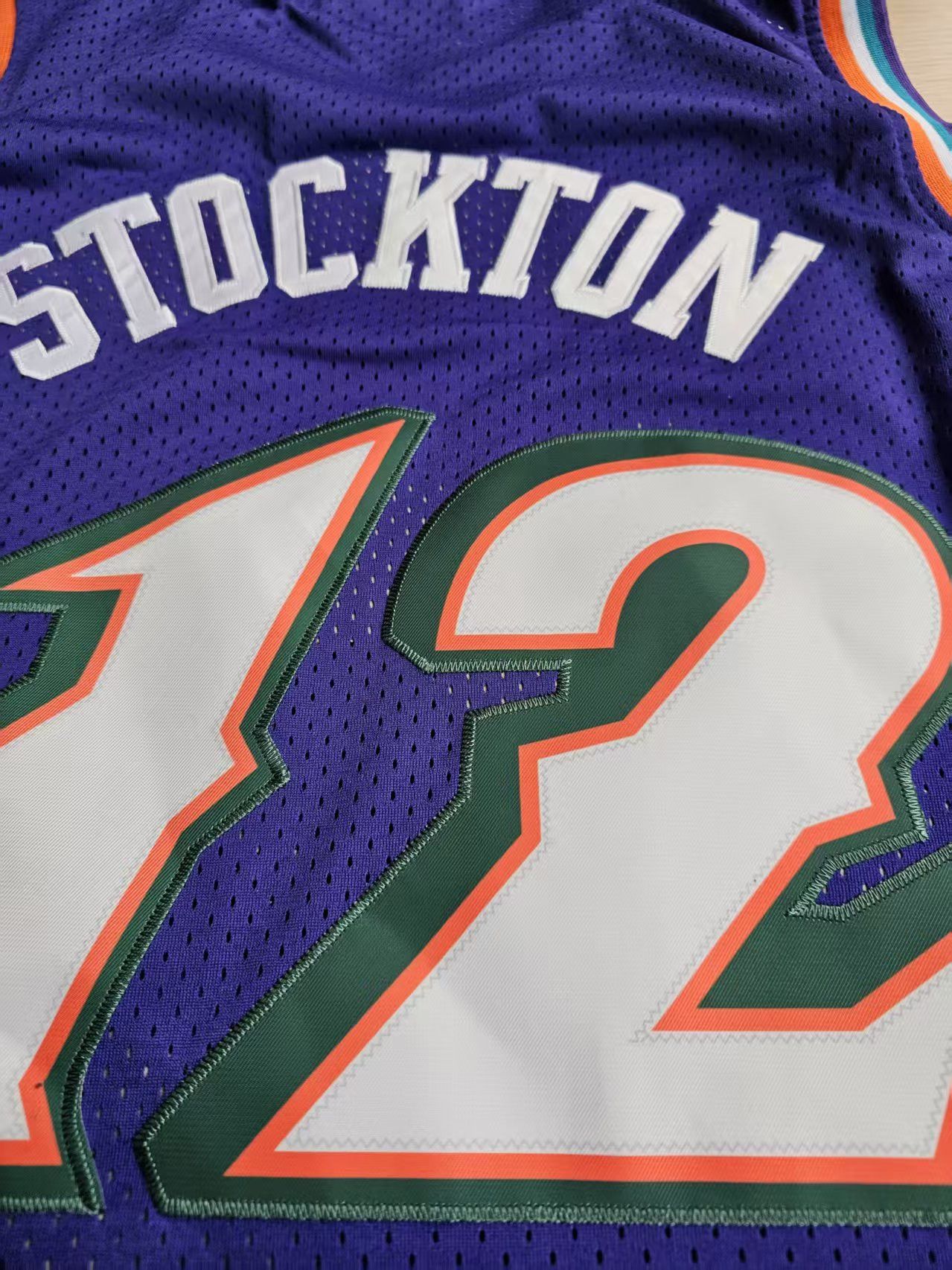 NBA Utah Jazz #12 John Stockton Jersey Stitched Size US M / EU 48-50 / 2 - 5 Thumbnail