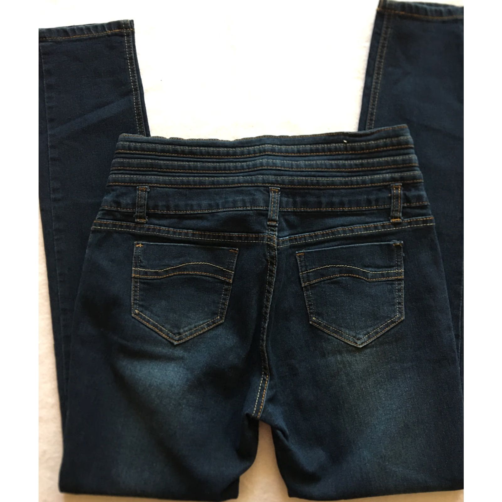 Vintage D&B DEEP BLUE Jeans Women’s Size 11 ZIPPER FLY BLUE Stretch Four Buttons Skinny Inseam 31 Women Jeans Size 32" / US 10 / IT 46 - 7 Thumbnail