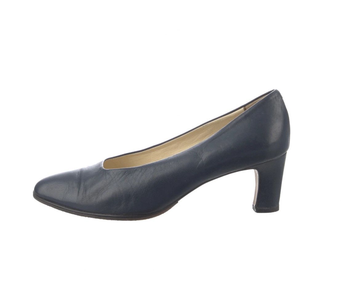 Bally Bally Navy Leather Heels Size US 8 / IT 38 - 4 Thumbnail