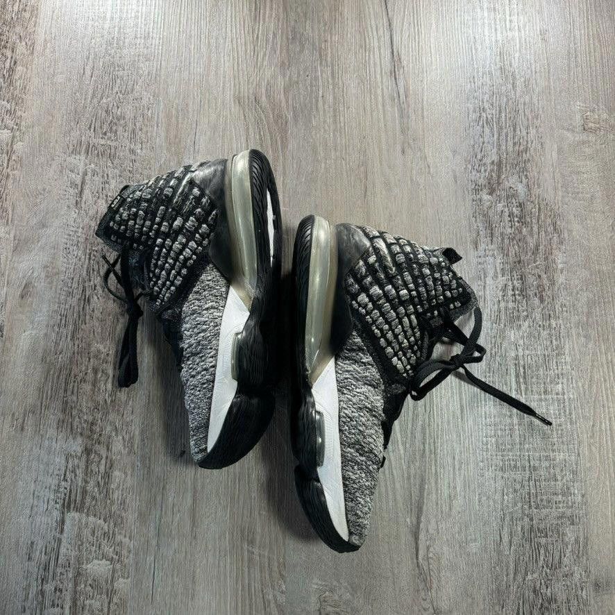 Nike NIKE • Lebron 17 "2019 In The Arena" (11M) Size US 11 / EU 44 - 9 Thumbnail
