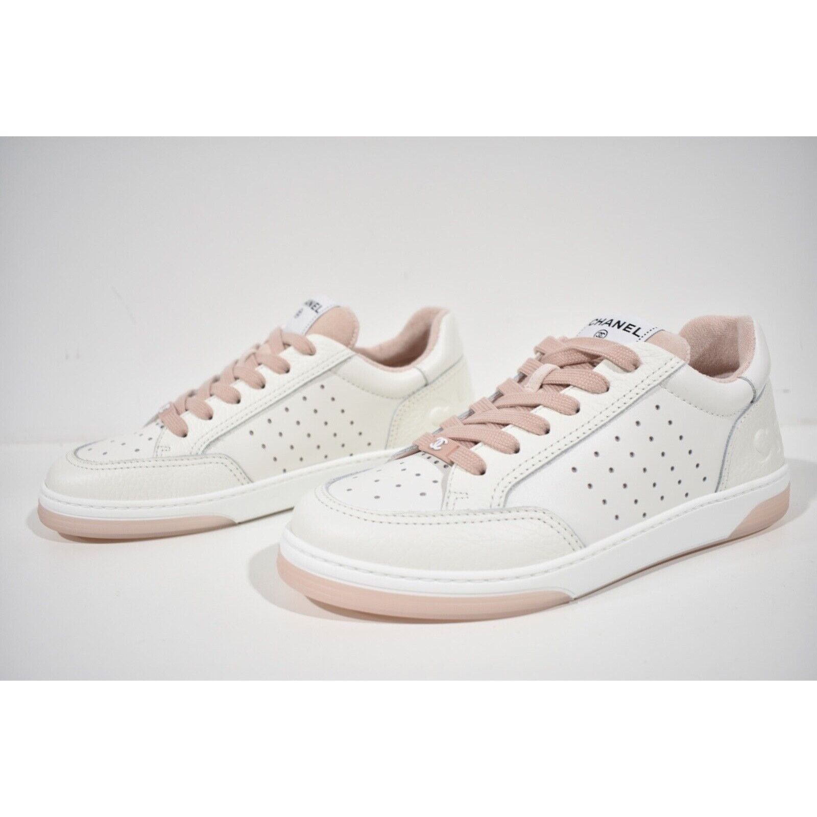 Chanel 22P Leather CC Flat Lace Up Tie Runner Trainer Sneaker 39 Size US 9 / IT 39 - 9 Thumbnail