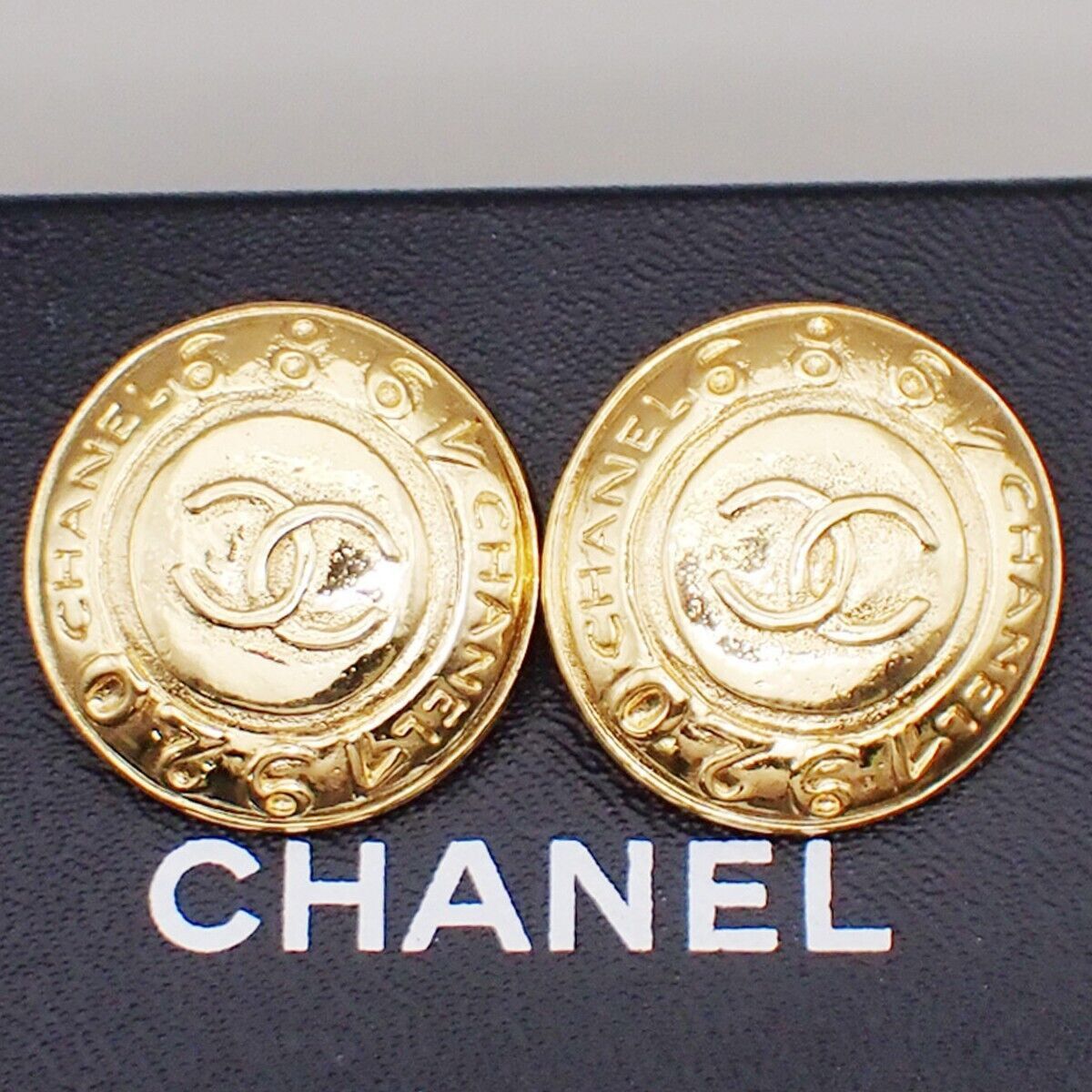 Chanel Vintage CC Round Button Clip-On Earrings Metal