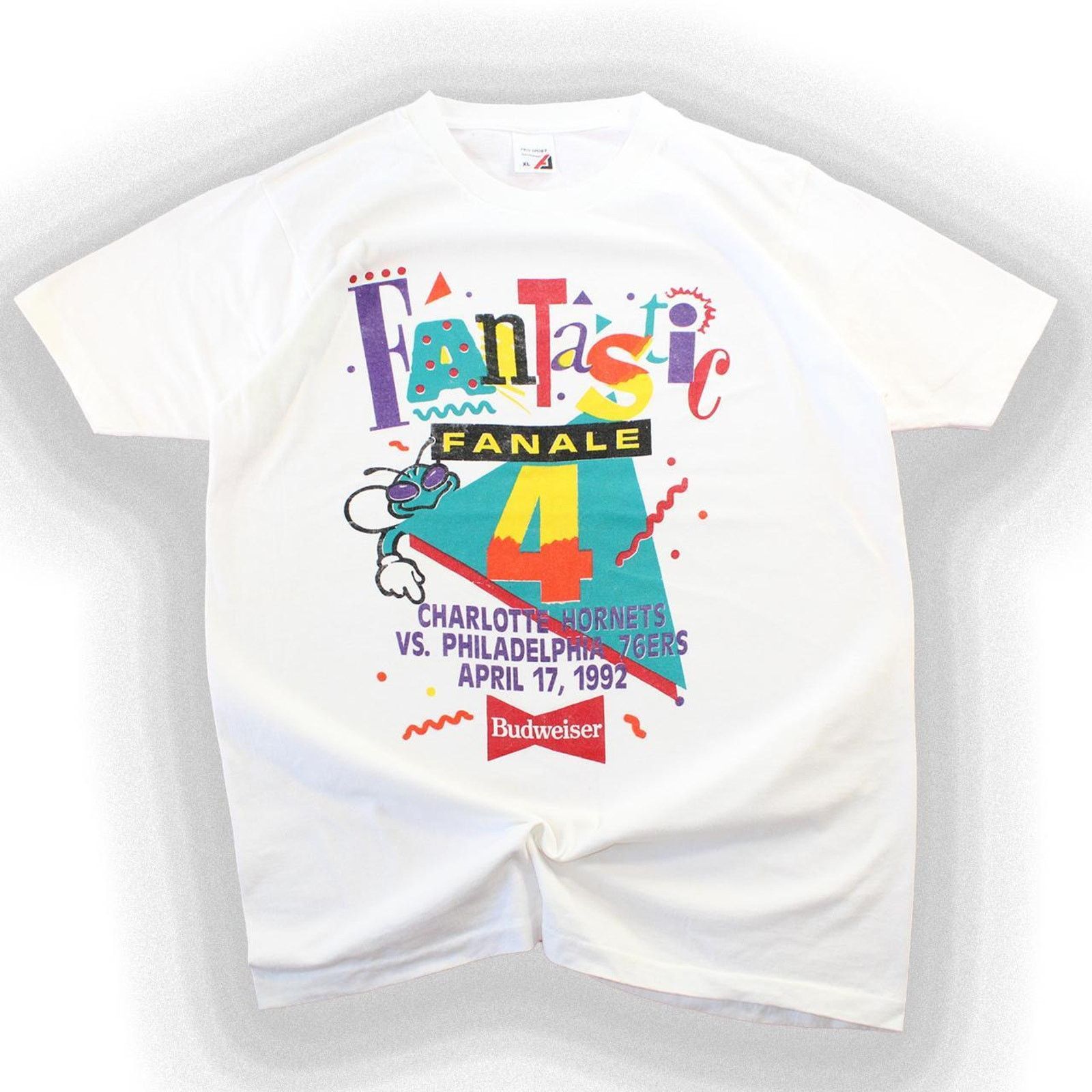 NBA Vintage 90s NBA Charlotte Hornets Graphic Tee Size US XL / EU 56 / 4 - 1 Thumbnail
