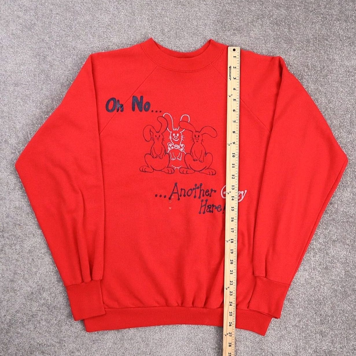 HARE VINTAGE Gray Hare Rabbit Made in USA XL Red Long Sleeve Pullover Sweatshirt Mens Size US XL / EU 56 / 4 - 3 Thumbnail