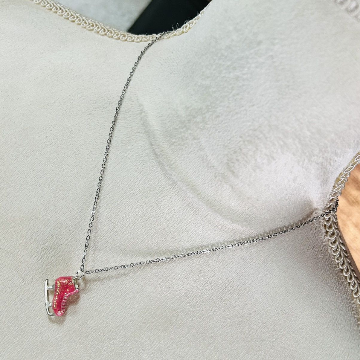 Handmade Handcrafted salvaged vintage glitter ice skate necklace Size ONE SIZE - 1 Thumbnail