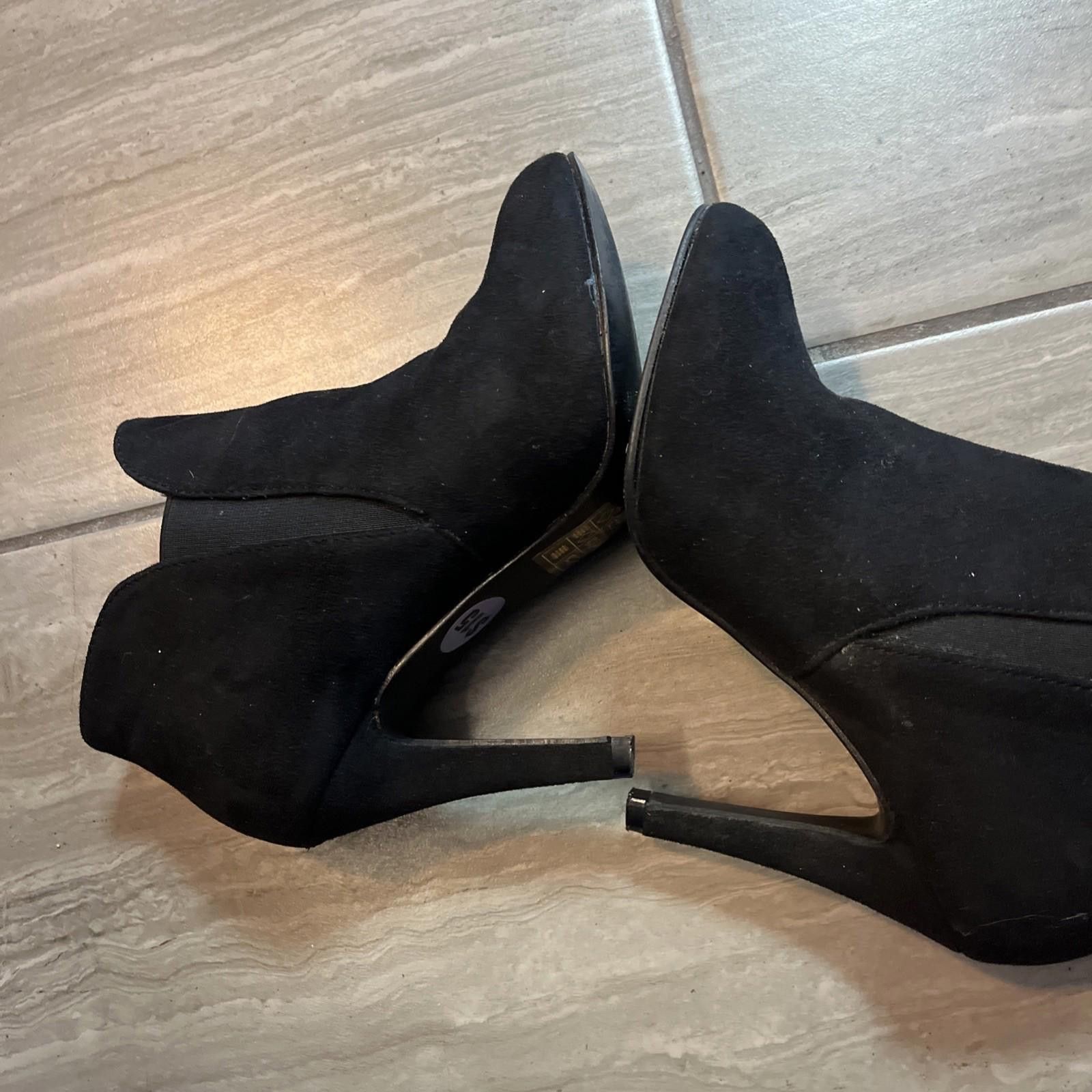 Billabong Ankle Boot Bella Marie Kendall 7.5 Suede Black Pumps Booties Size US 7.5 / IT 37.5 - 4 Thumbnail