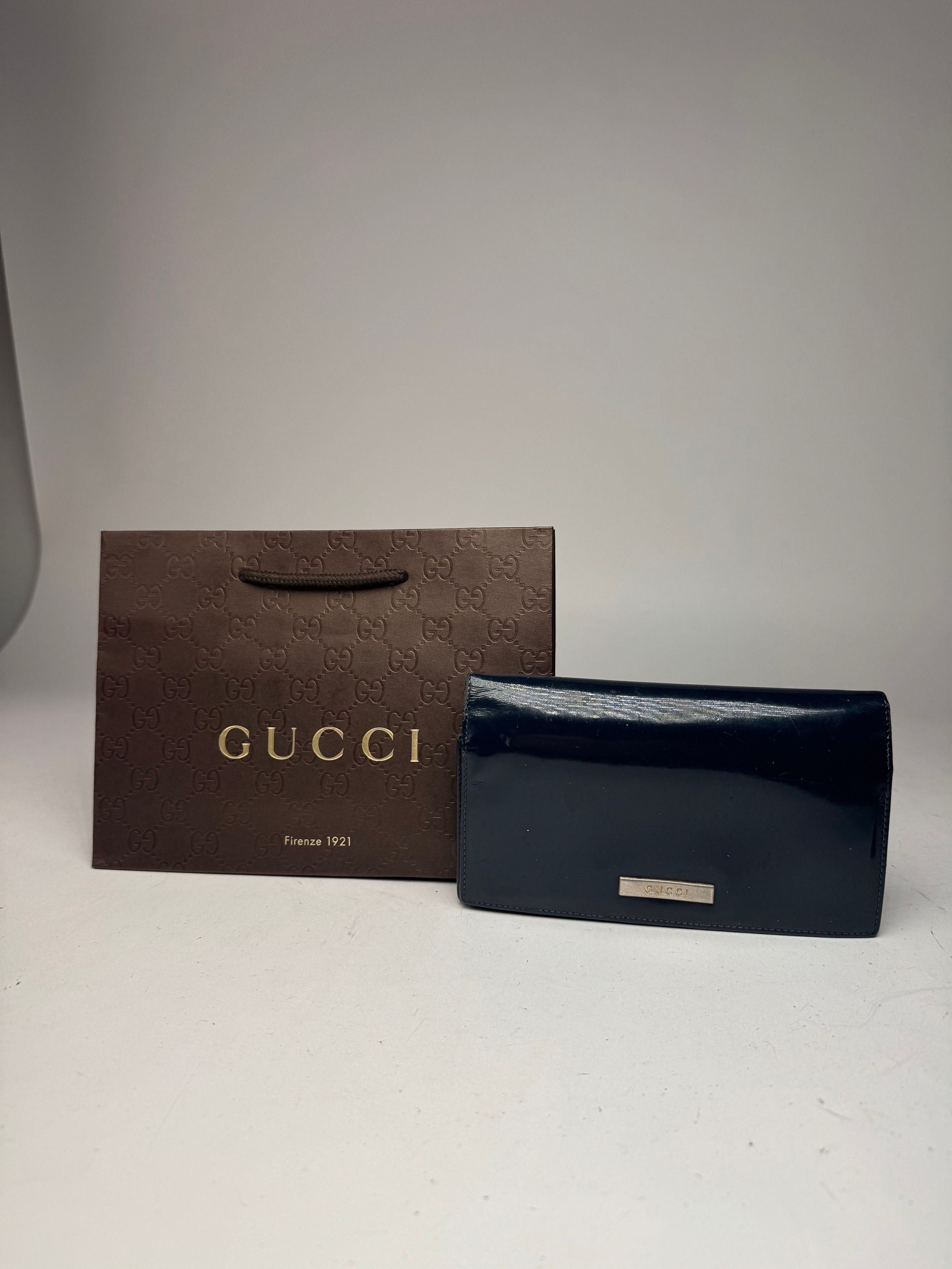 Gucci Vintage Patent Leather Wallet navy button off Size ONE SIZE - 1 Thumbnail
