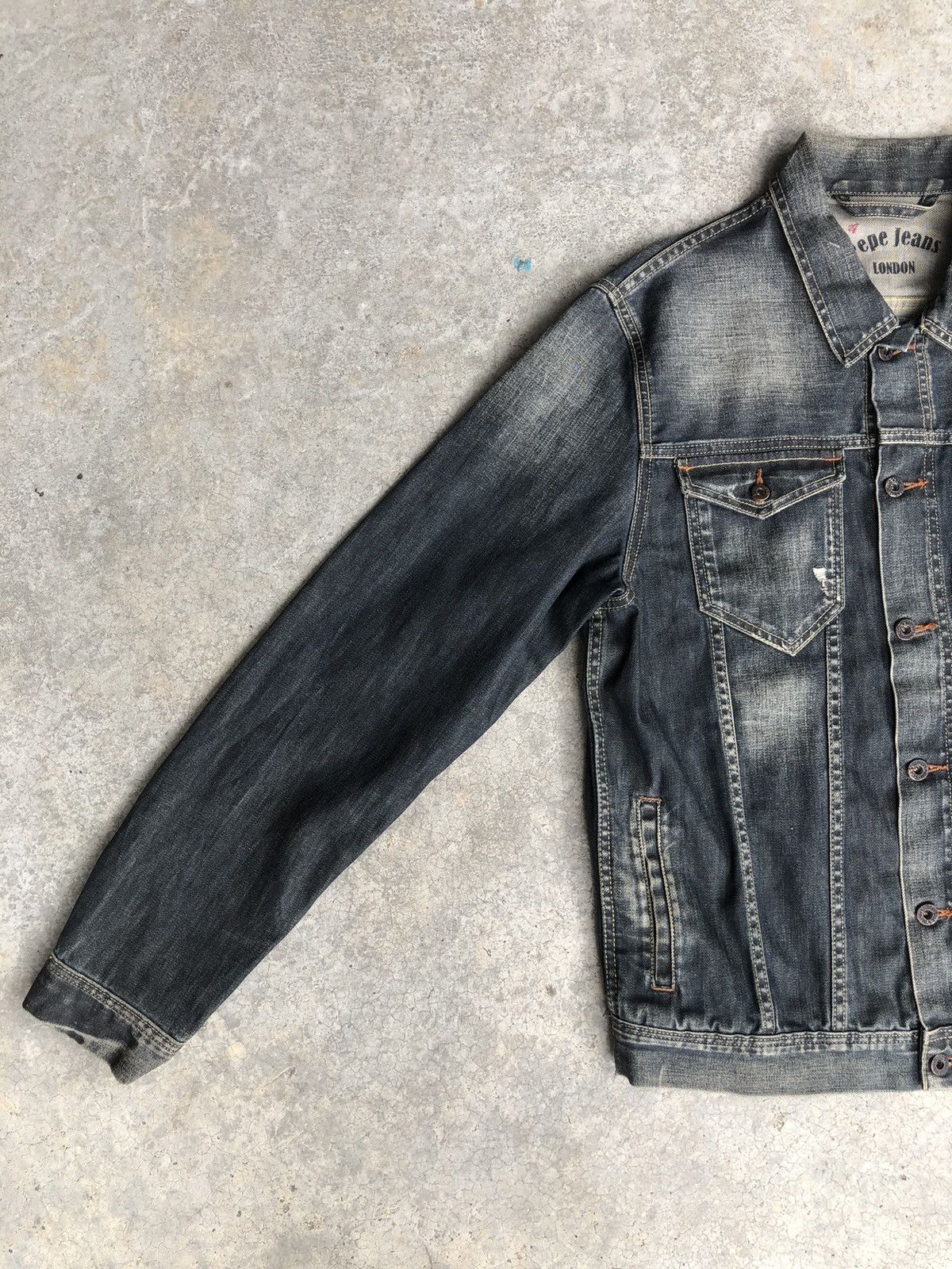 Pepe Jeans Vintage Pepe Jeans Denim Jacket Distressed Jeans Size US L / EU 52-54 / 3 - 4 Thumbnail