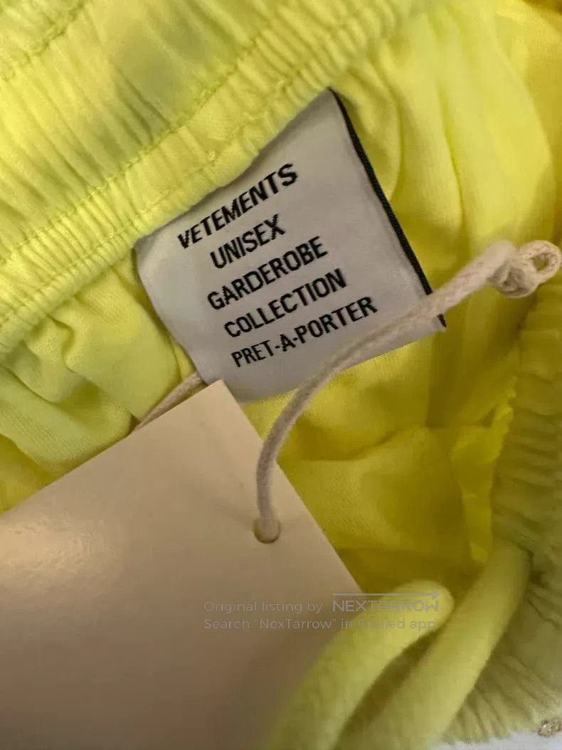 Vetements VETEMENTS size M Sanskrit Fluorescent Green Shorts Size US 27 - 3 Thumbnail