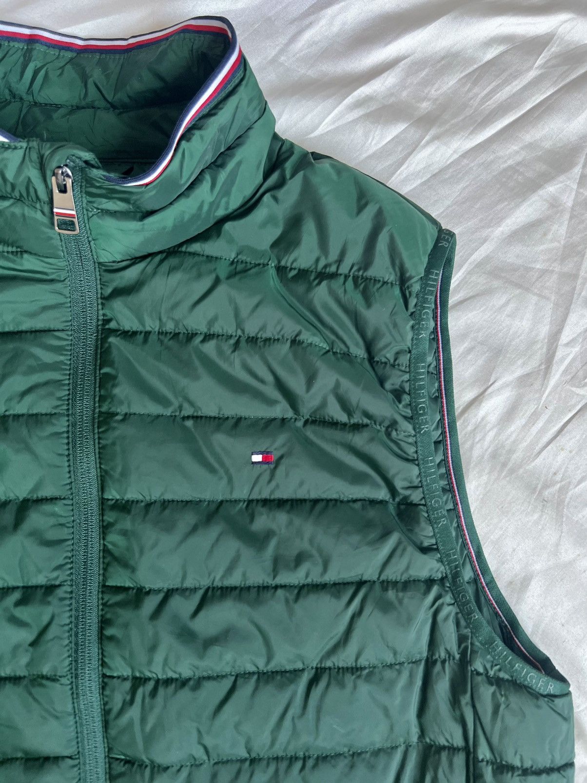 Tommy Hilfiger Tommy Hilfiger new w tags green puffer gilet packable - M Size US M / EU 48-50 / 2 - 5 Thumbnail