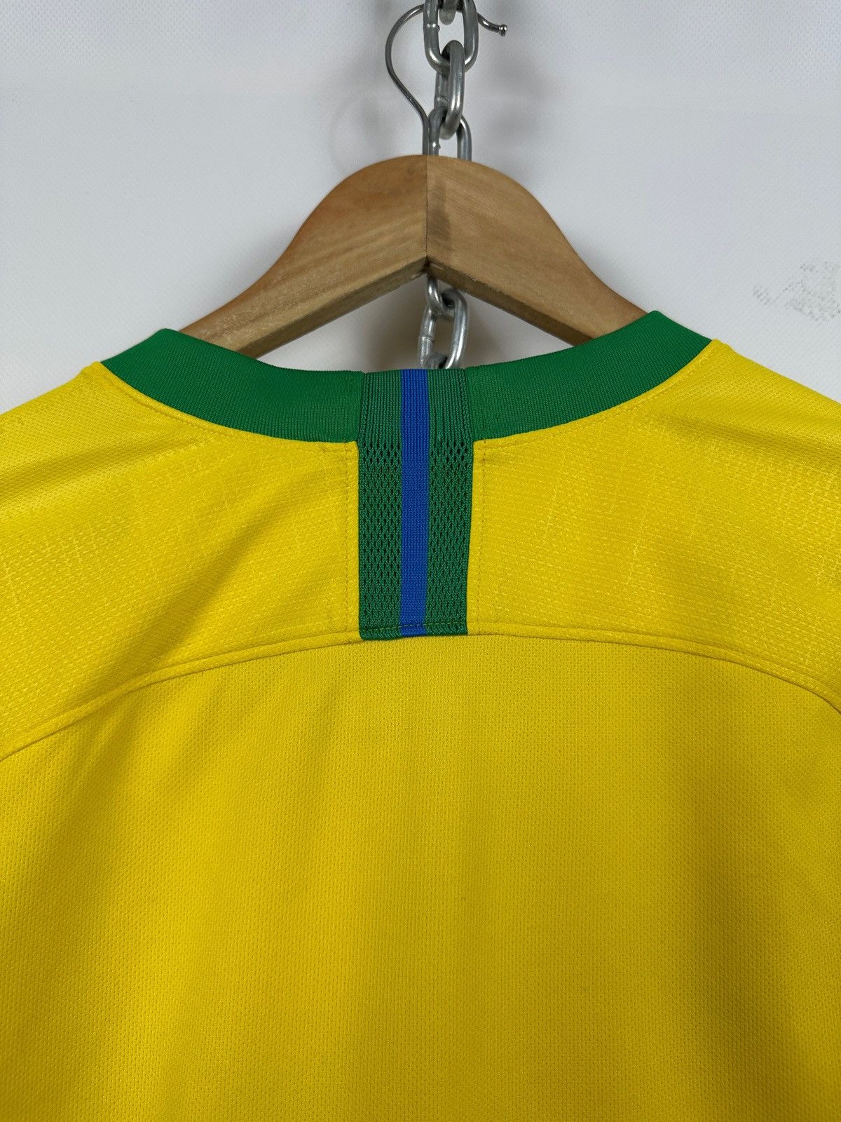 Nike 2018 Nike Brazil National Team Home Soccer Jersey Size US M / EU 48-50 / 2 - 17 Thumbnail