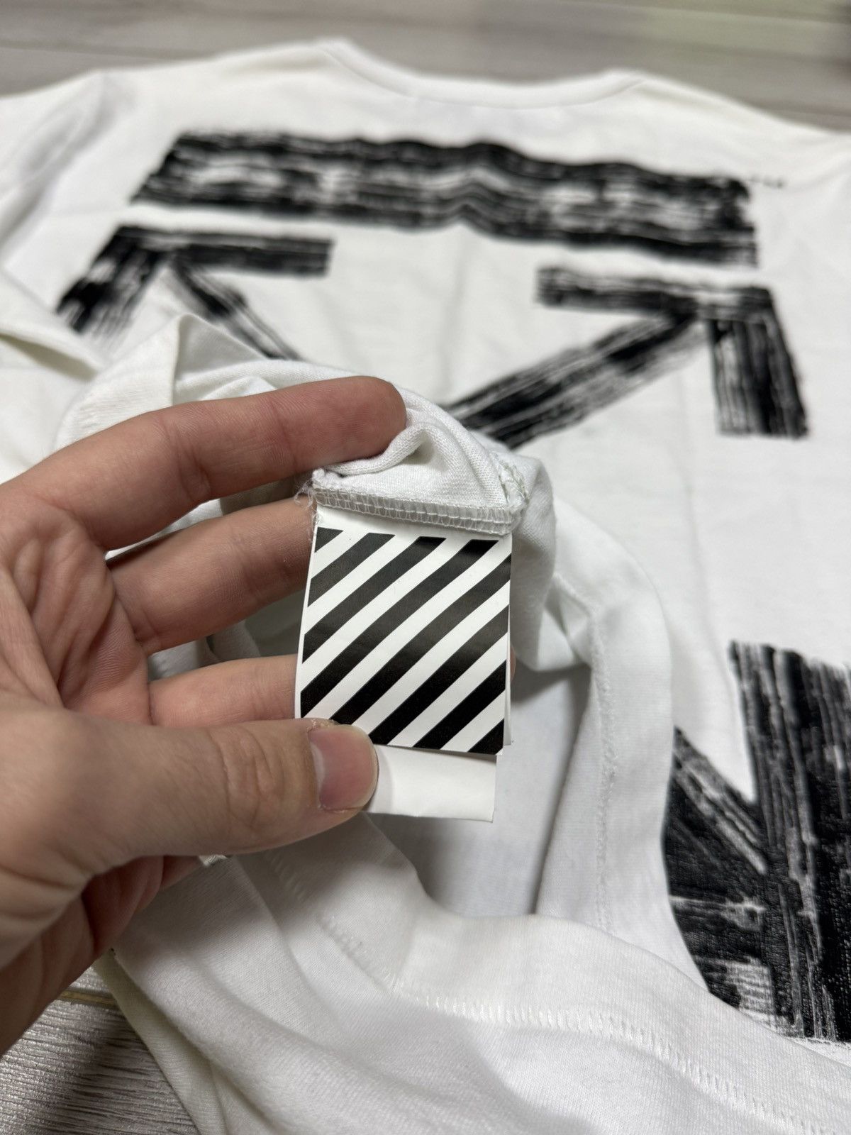 Off-White 🔥"Seeing Things" Off-White brushed tee Oversized Size US M / EU 48-50 / 2 - 10 Thumbnail