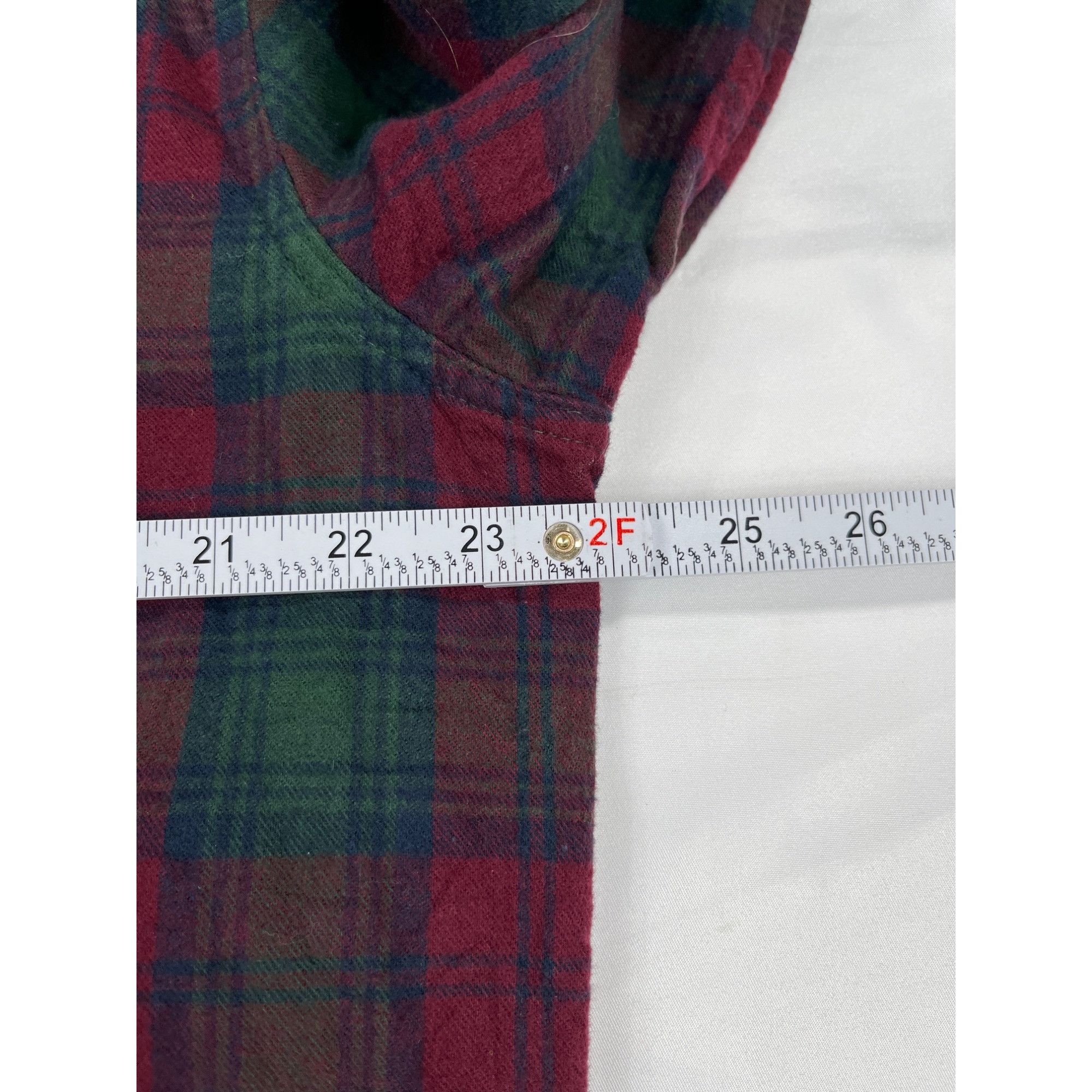 L.L. Bean L.L. Bean SKU 7662 Mens Red and Green Plaid Flannel Shirt Si Size US L / EU 52-54 / 3 - 4 Thumbnail