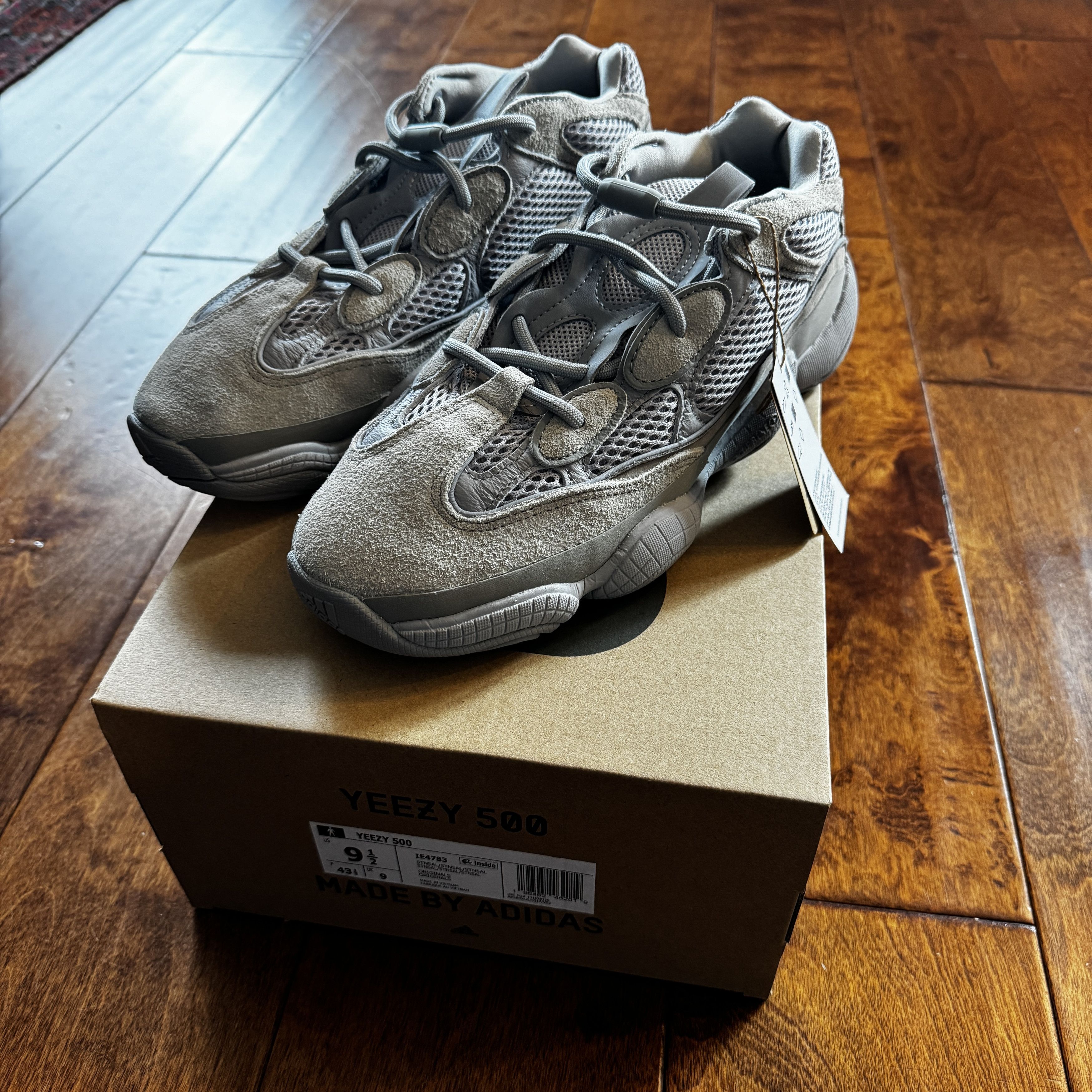 Grailed yeezy 500 online