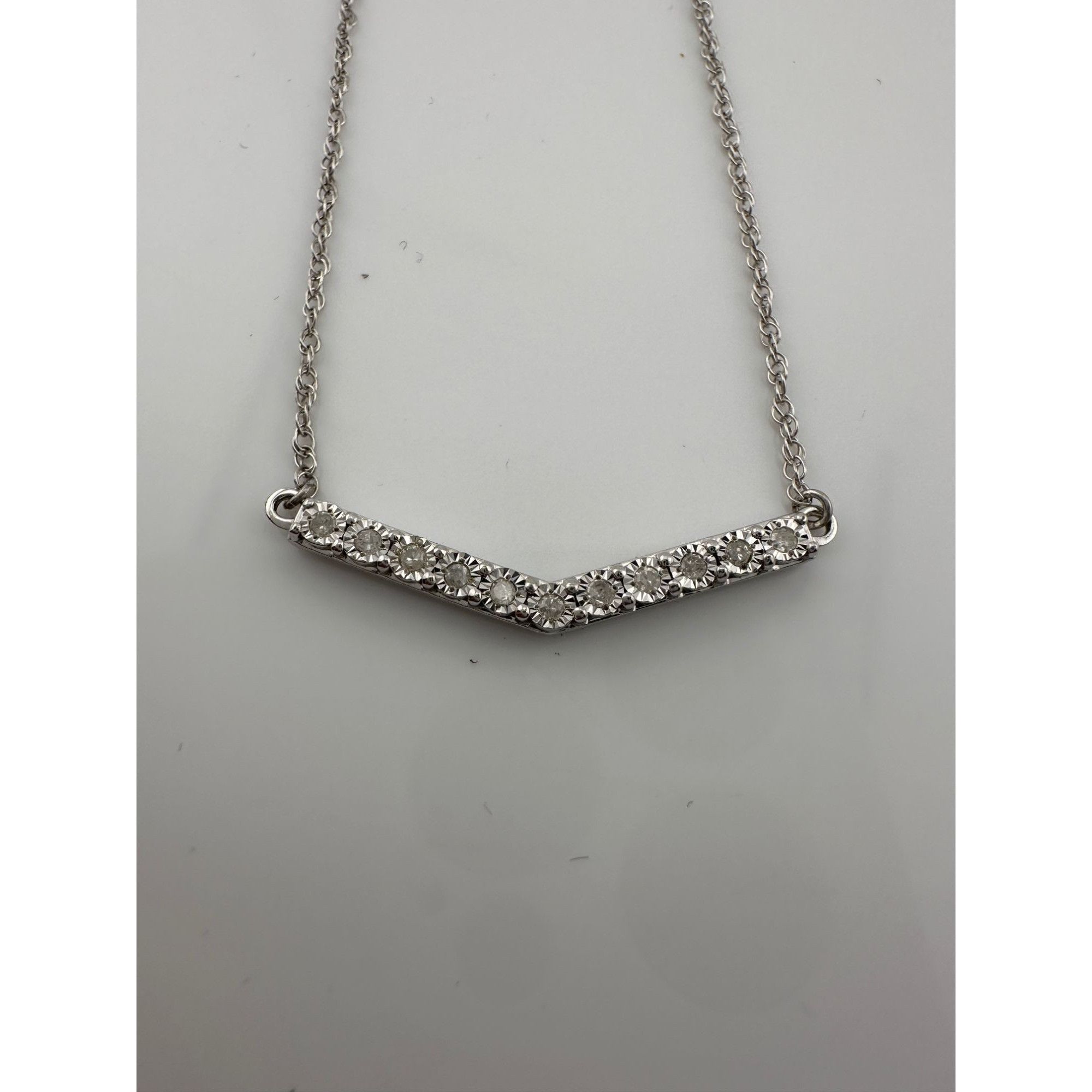 Other Chevron Illusion Set Diamond Bar Necklace Size ONE SIZE - 5 Thumbnail
