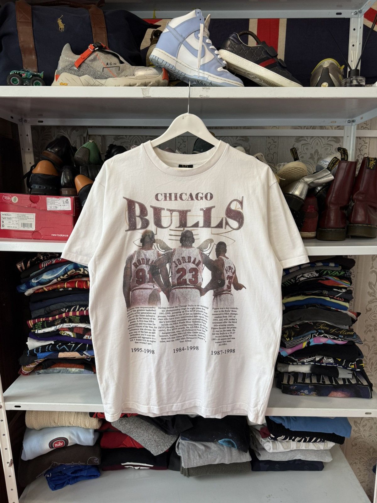 NBA Vintage Chicago Bulls T-shirts Y2K Jordan Rodman Pippen Size US XL / EU 56 / 4 - 1 Thumbnail
