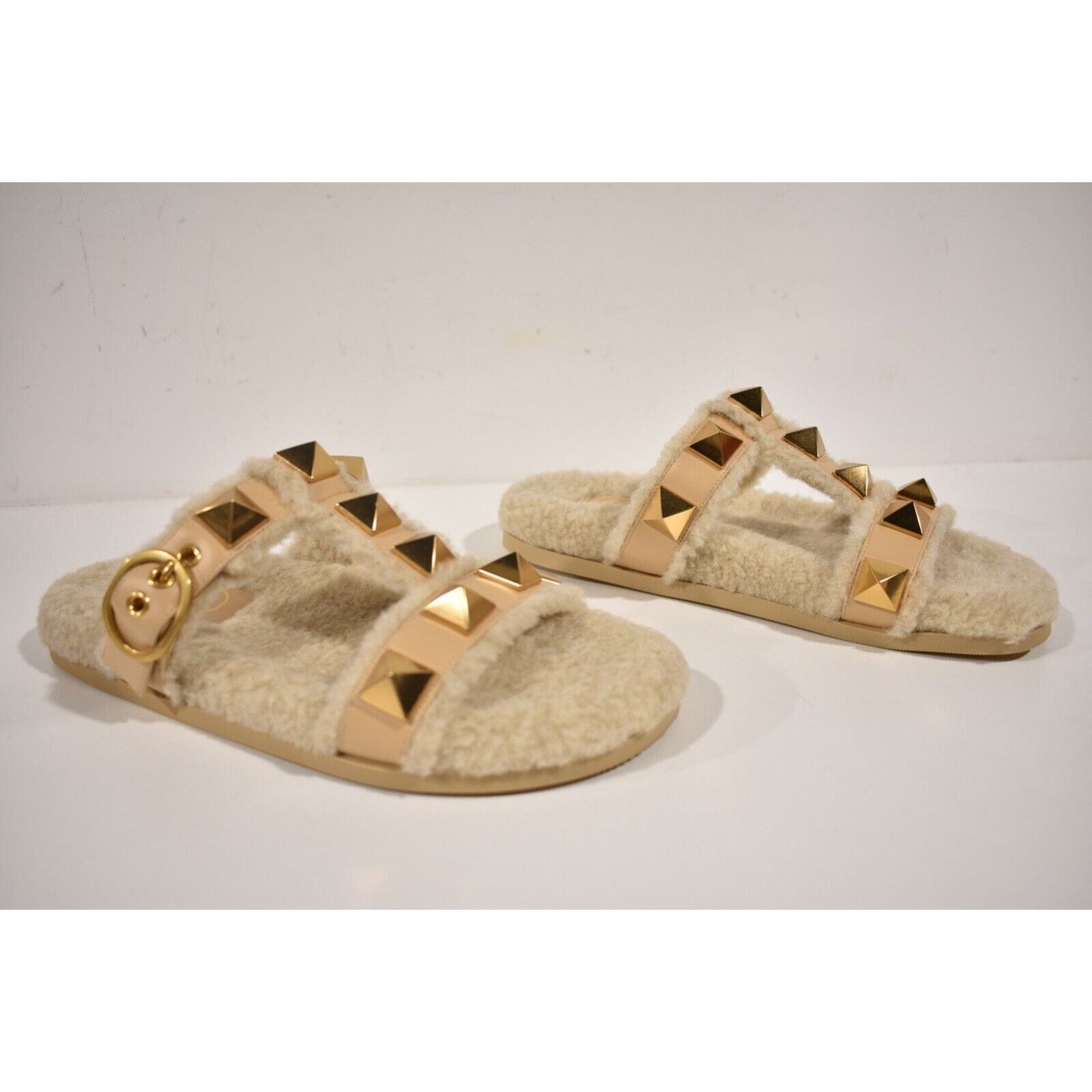 Valentino Valentino Rockstud Roman Stud Shearling Fur Beige Gold Size US 7.5 / IT 37.5 - 4 Thumbnail