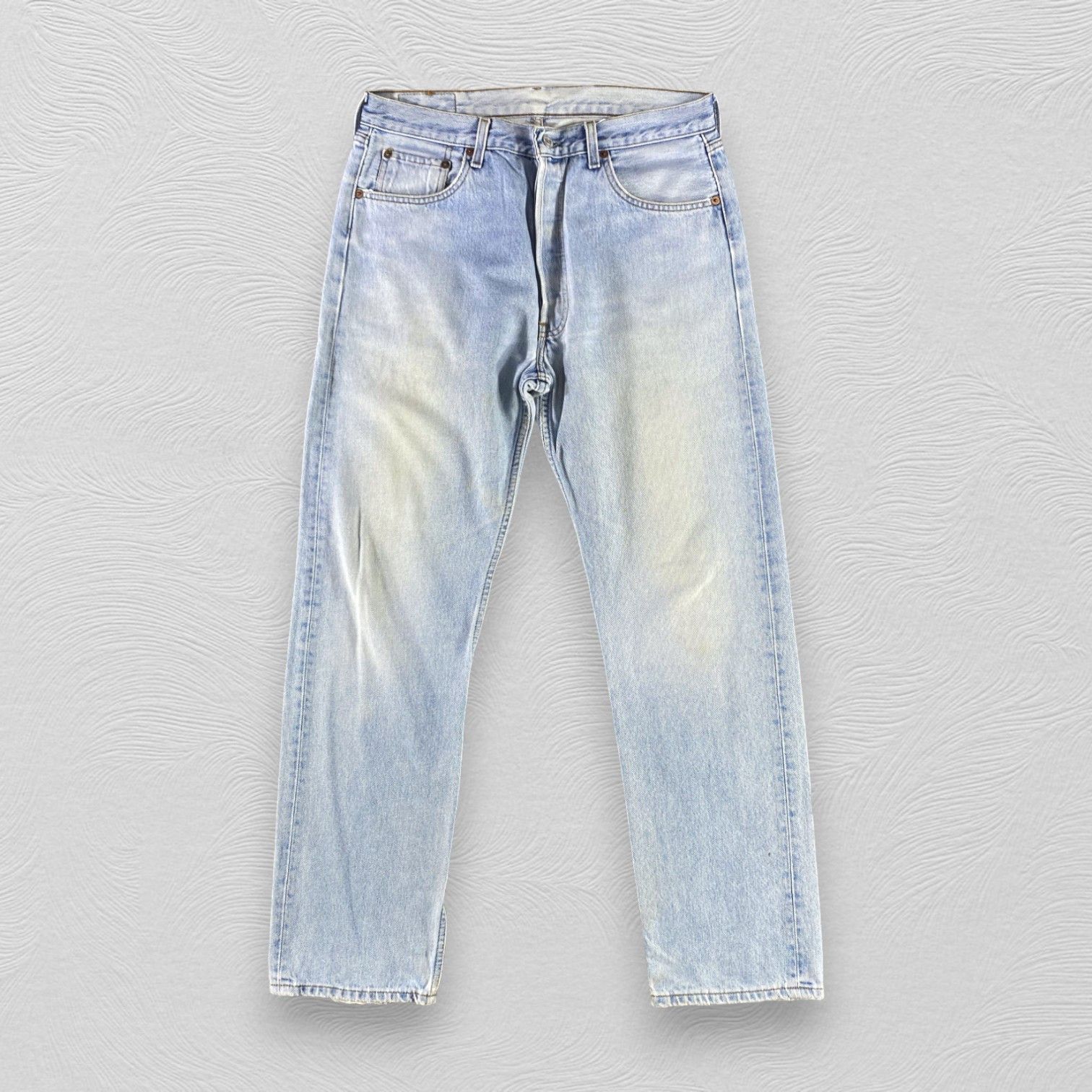 Levi's Vintage 90s Levis 501 Jeans Dirty Wash Denim KJ3354 Size US 32 / EU 48 - 1 Thumbnail