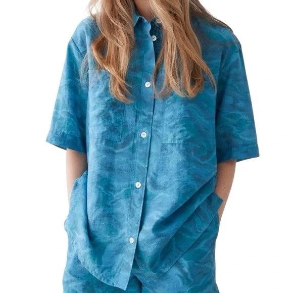 & Other Stories & Other Stories Wavy Print Short Sleeve Boxy Button Up Shirt Size XS / US 0-2 / IT 36-38 - 1 Thumbnail