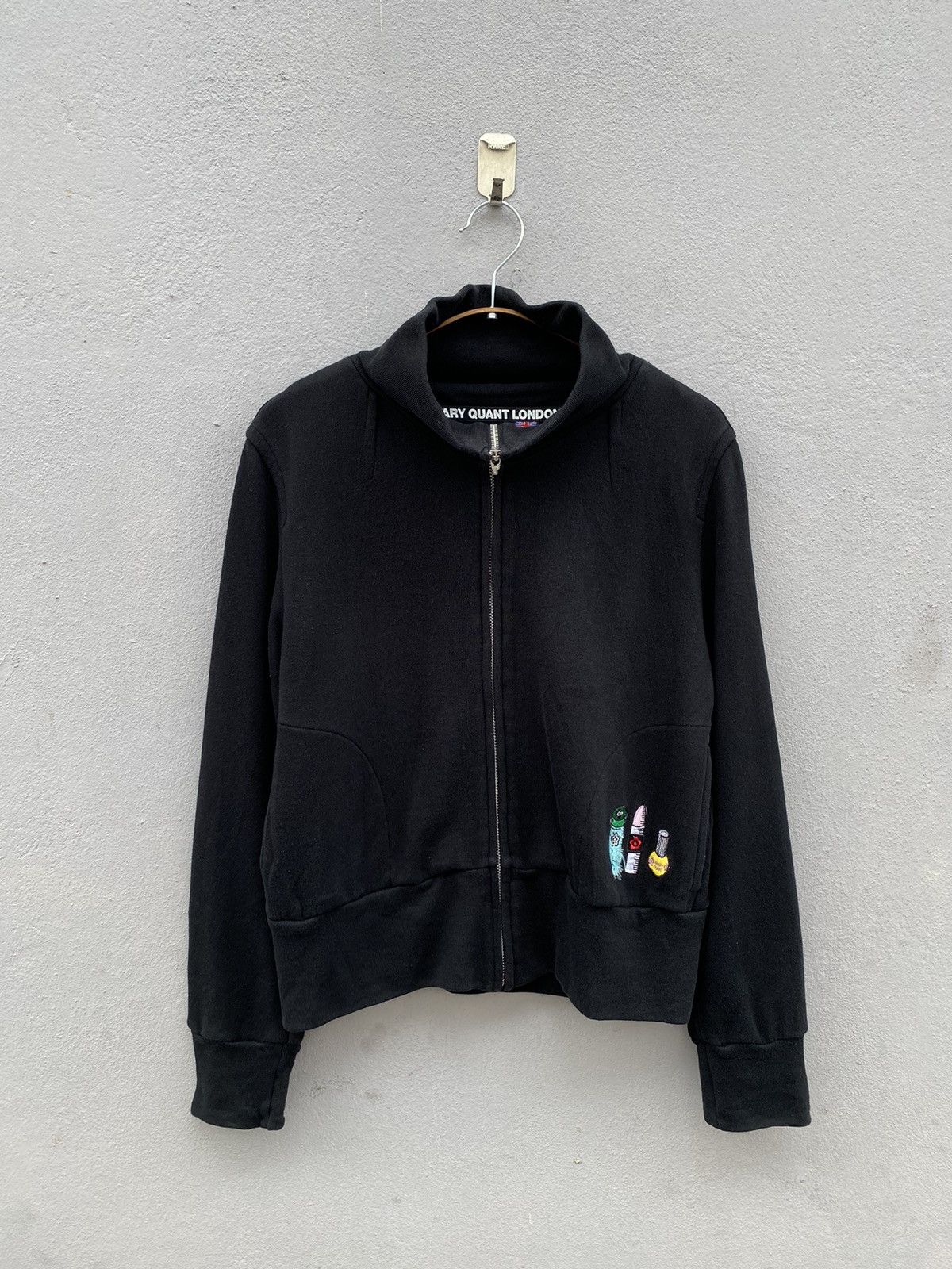 Designer × Japanese Brand 🔥MARY QUANT LONDON “Cosmetics Stuff” Embroidery Logo Sweater Size M / US 6-8 / IT 42-44 - 4 Thumbnail