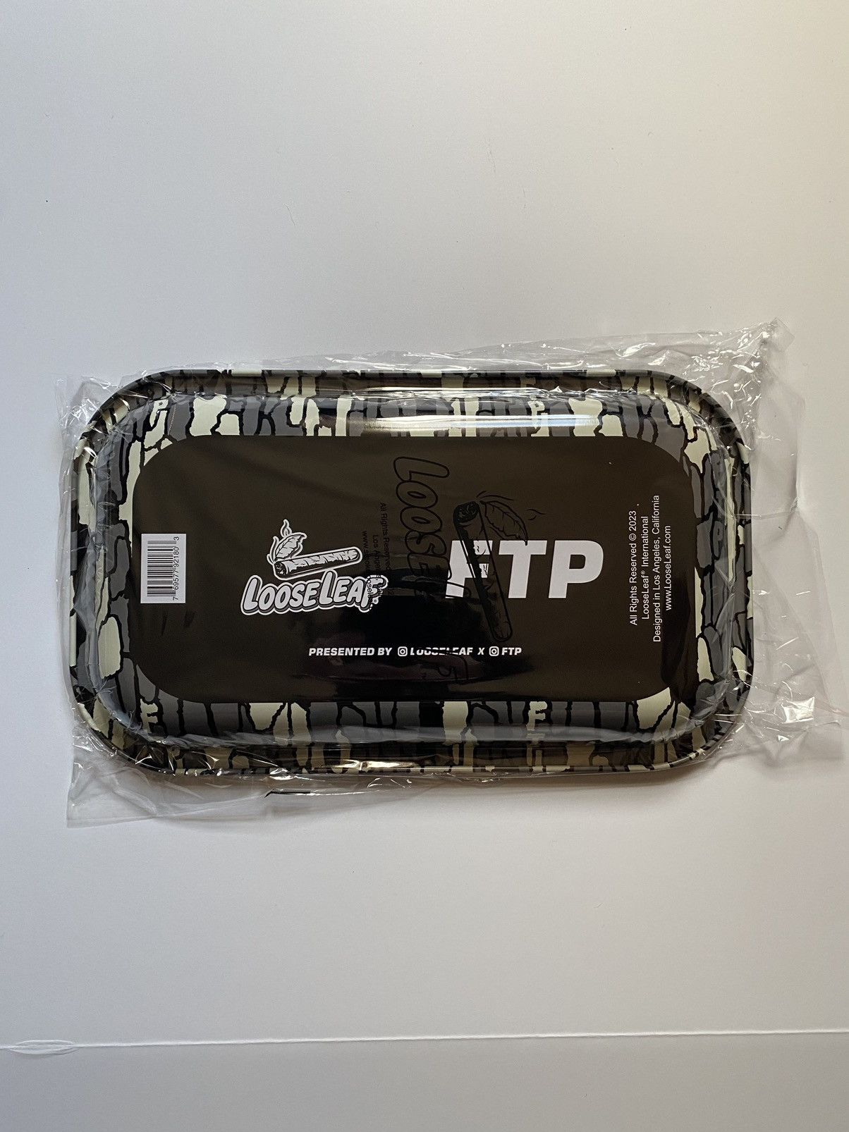 Fuck The Population FTP + Looseleaf Rolling Tray Size ONE SIZE - 2 Thumbnail