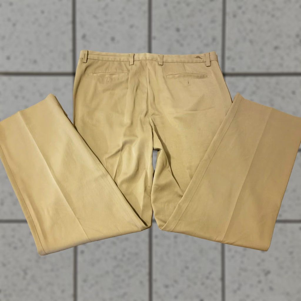 Tommy Bahama VINTAGE Tommy Bahama Pants Mens Silk Khaki Beige 34x32 Dress Pants Inseam 32 Regular Male Shoe? Size US 34 / EU 50 - 1 Thumbnail