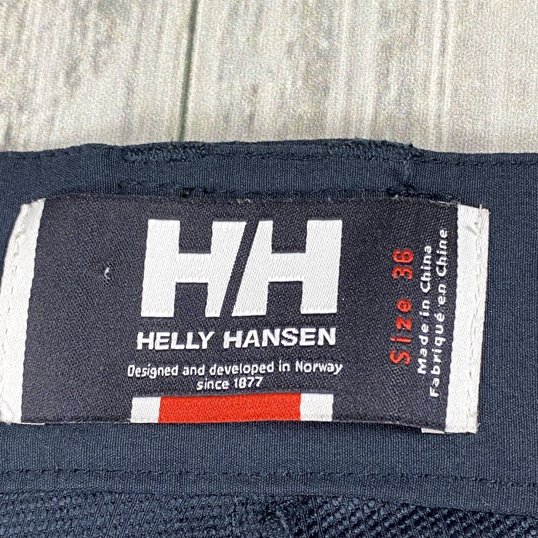 Helly Hansen VINTAGE Helly Hansen Jotun Outdoor Hiking Pants Mens 36x29 Black Windbreaker Travel Active Size US 36 / EU 52 - 4 Thumbnail
