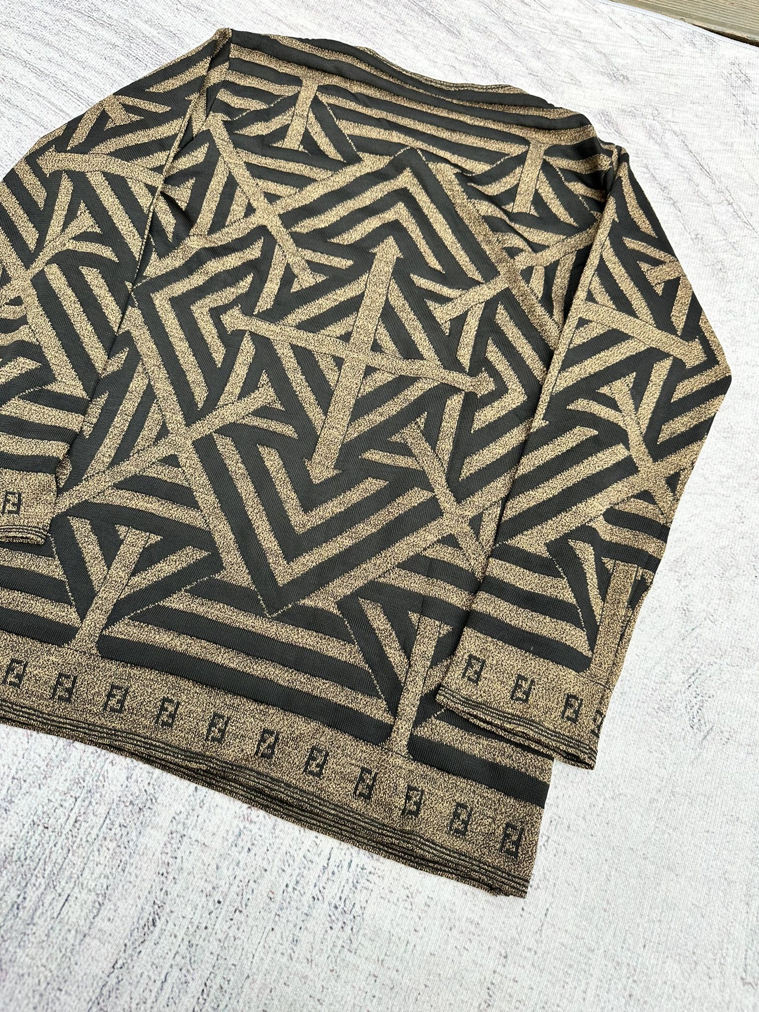 Fendi Fendi Light Sweater Vintage Geometric Logo Brown and Black Size US S / EU 44-46 / 1 - 9 Thumbnail