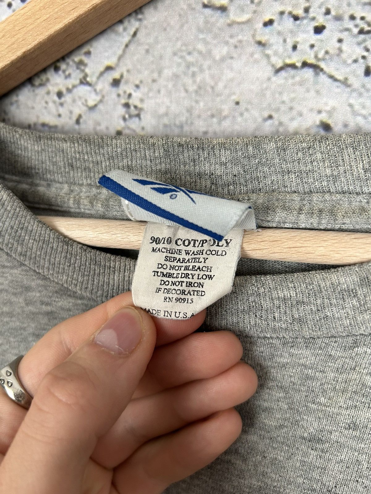 Reebok Vintage Reebok Made in USA Logo Tee Sportswear Retro Hype Size US XL / EU 56 / 4 - 5 Thumbnail