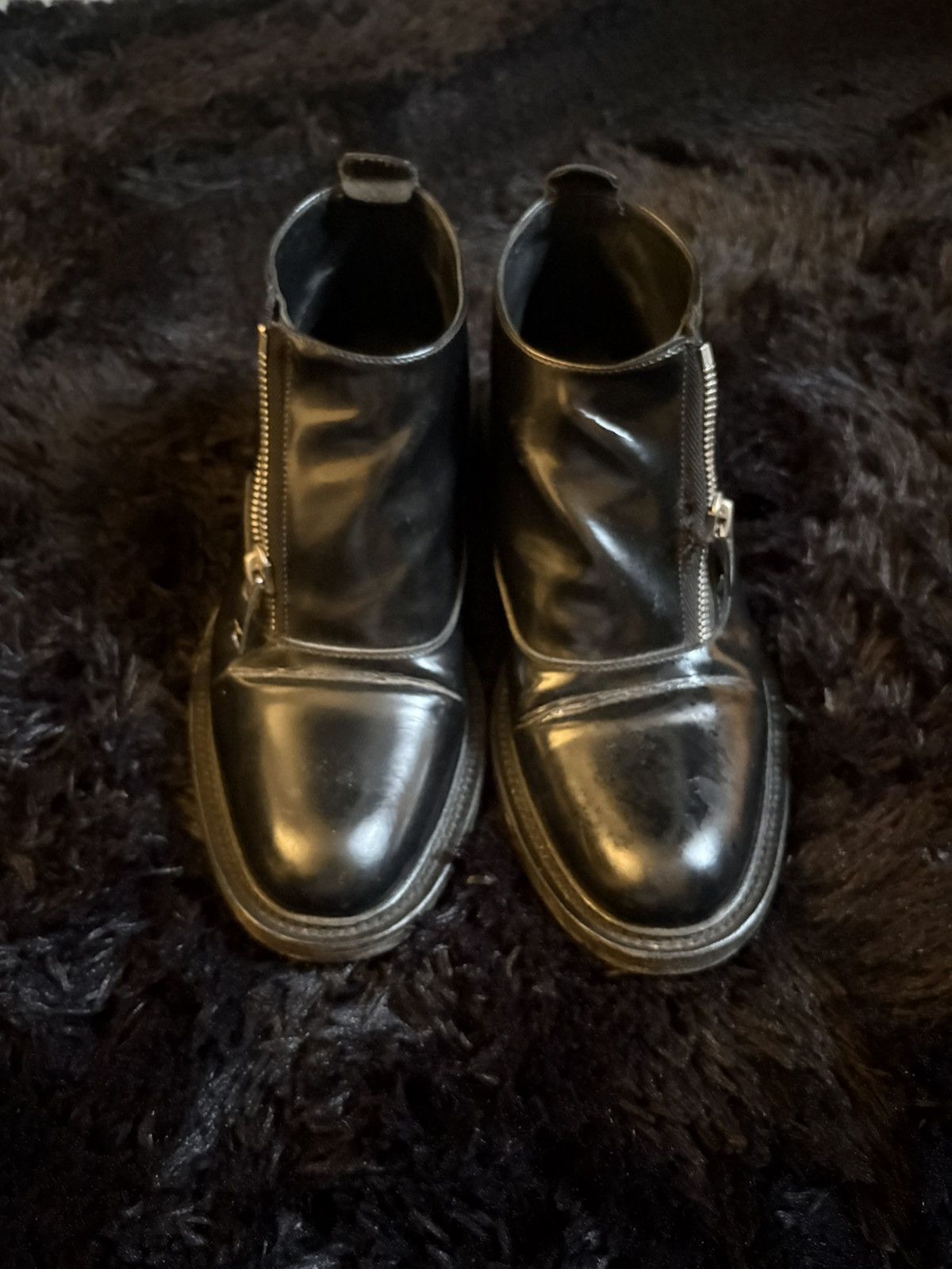 Yves Saint Laurent Saint Laurent Paris Black Leather Side Zip Ankle Boots Size US 7 / EU 40 - 1 Thumbnail