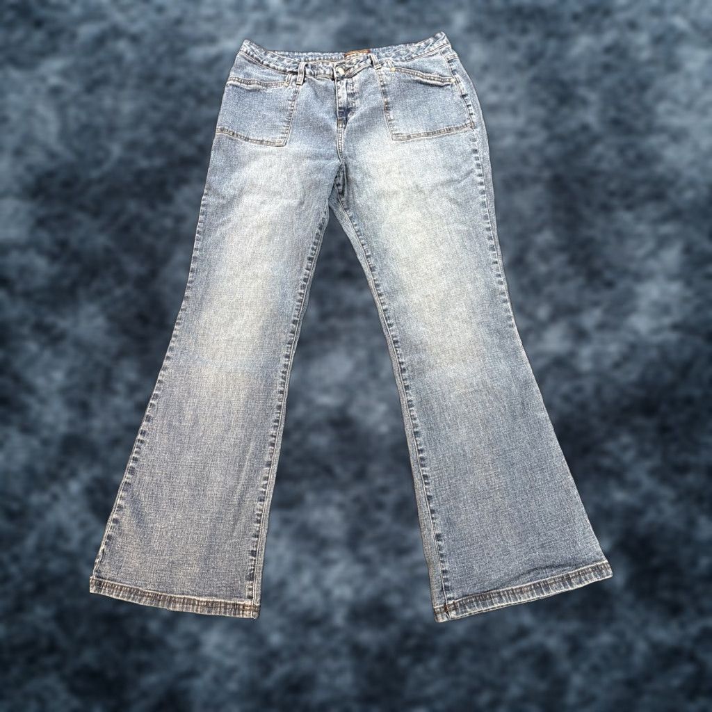 Vintage VINTAGE Zana Di Jeans Bootcut Womens 18 Regular 38x32 Light Wash Blue Denim Pockets 90s y2K Mens Womens Girls Size 40" / US 18 - 1 Thumbnail