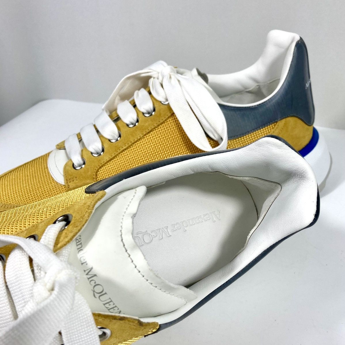 Alexander McQueen Alexander McQueen Mens Court Trainer Sneakers Yellow 43 EU Size US 10 / EU 43 - 10 Thumbnail