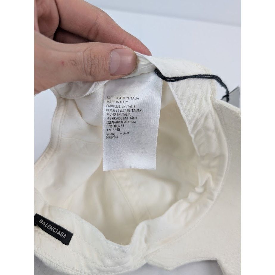 Balenciaga o1rshd1 Size: M / Cotton Drill Piercing Cap/Hat White/Black Size ONE SIZE - 12 Thumbnail
