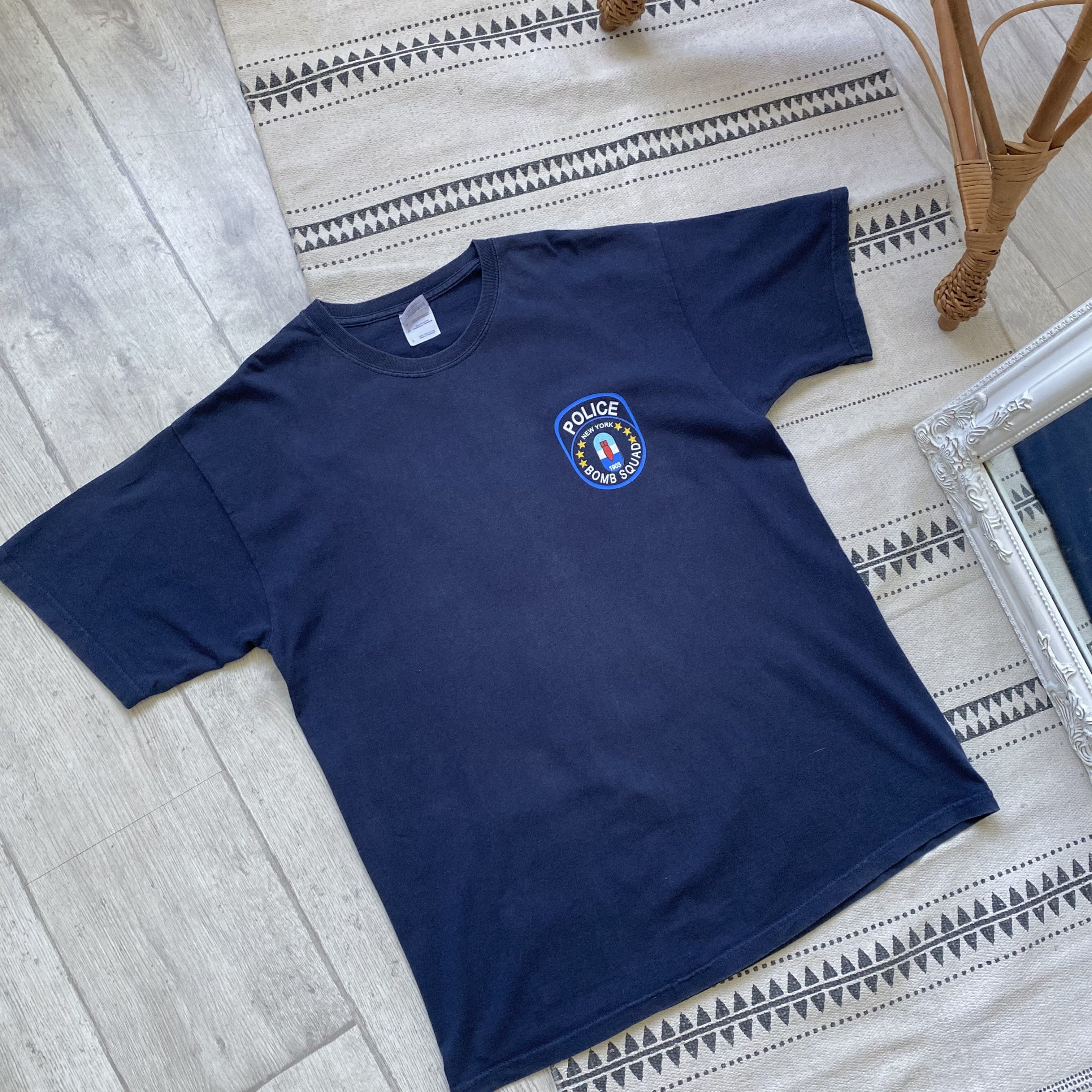 Gildan 🚔 Vintage NYPD New York police Heavy tee bomb squad Size US M / EU 48-50 / 2 - 7 Thumbnail