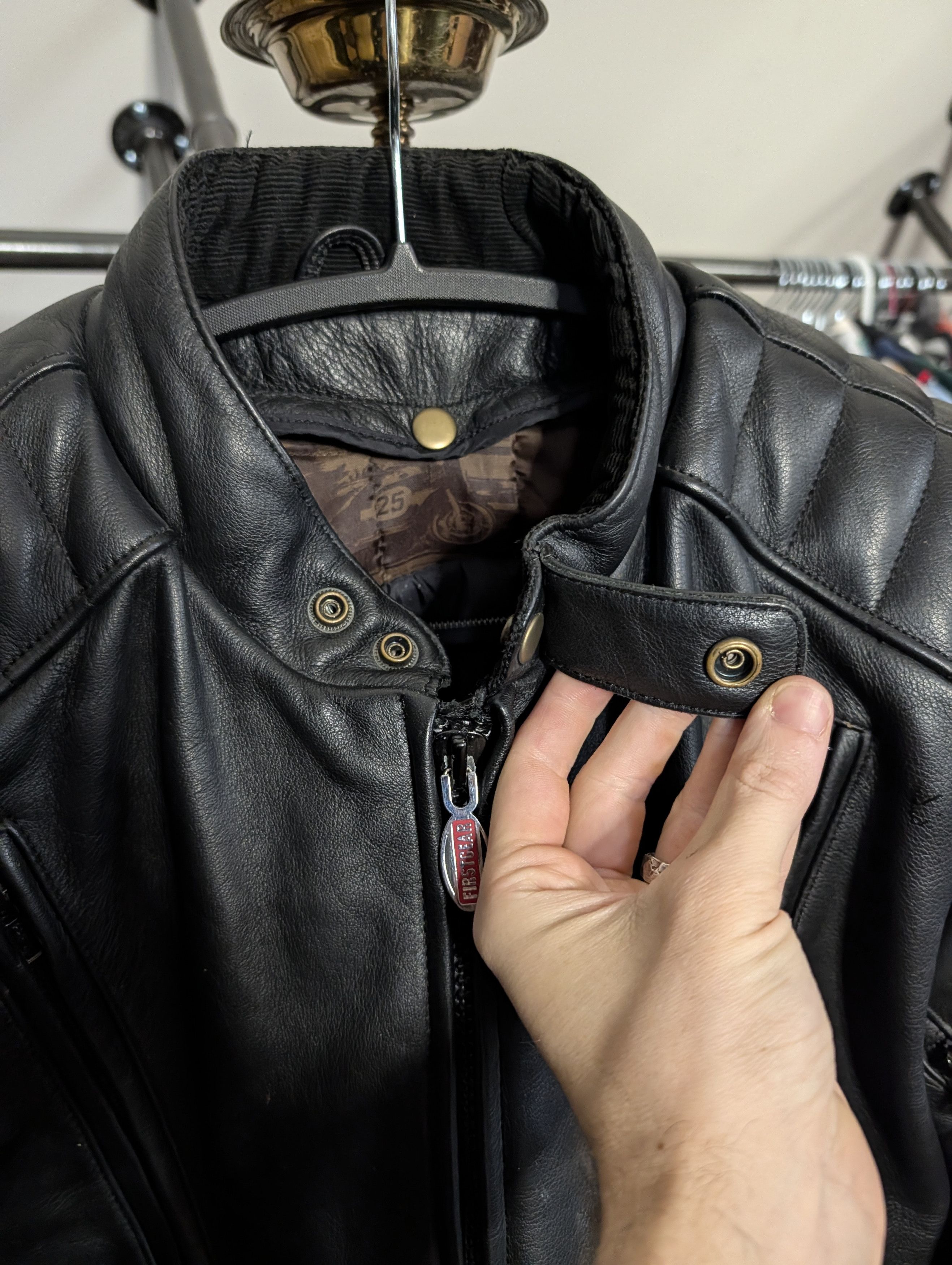 FirstGear Leather padded Thermolite lining armored moto jacket Size US XS / EU 42 / 0 - 4 Thumbnail