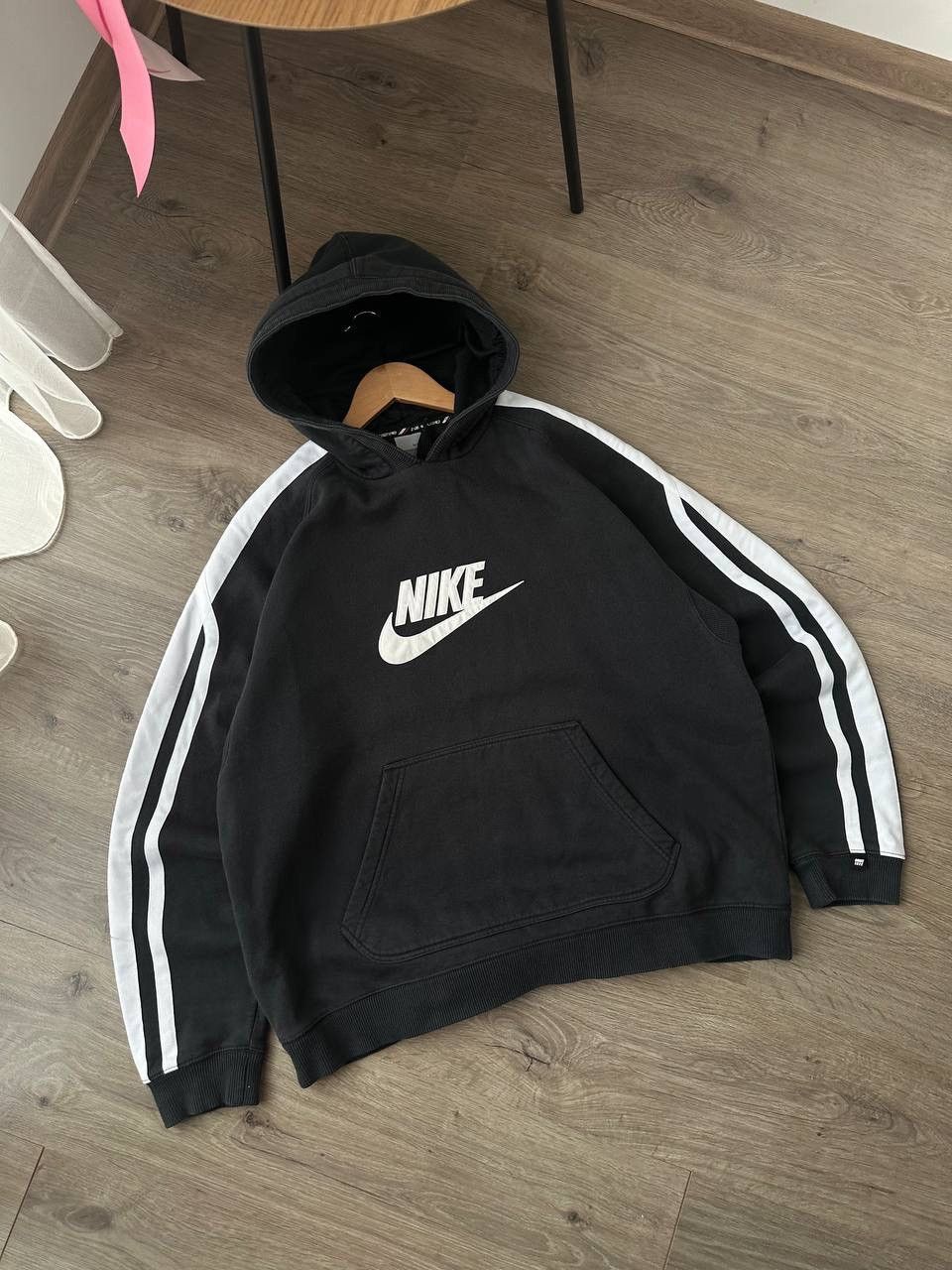 Nike × Vintage Vintage Nike Black Center Logo Hoodie Size US XL / EU 56 / 4 - 6 Thumbnail